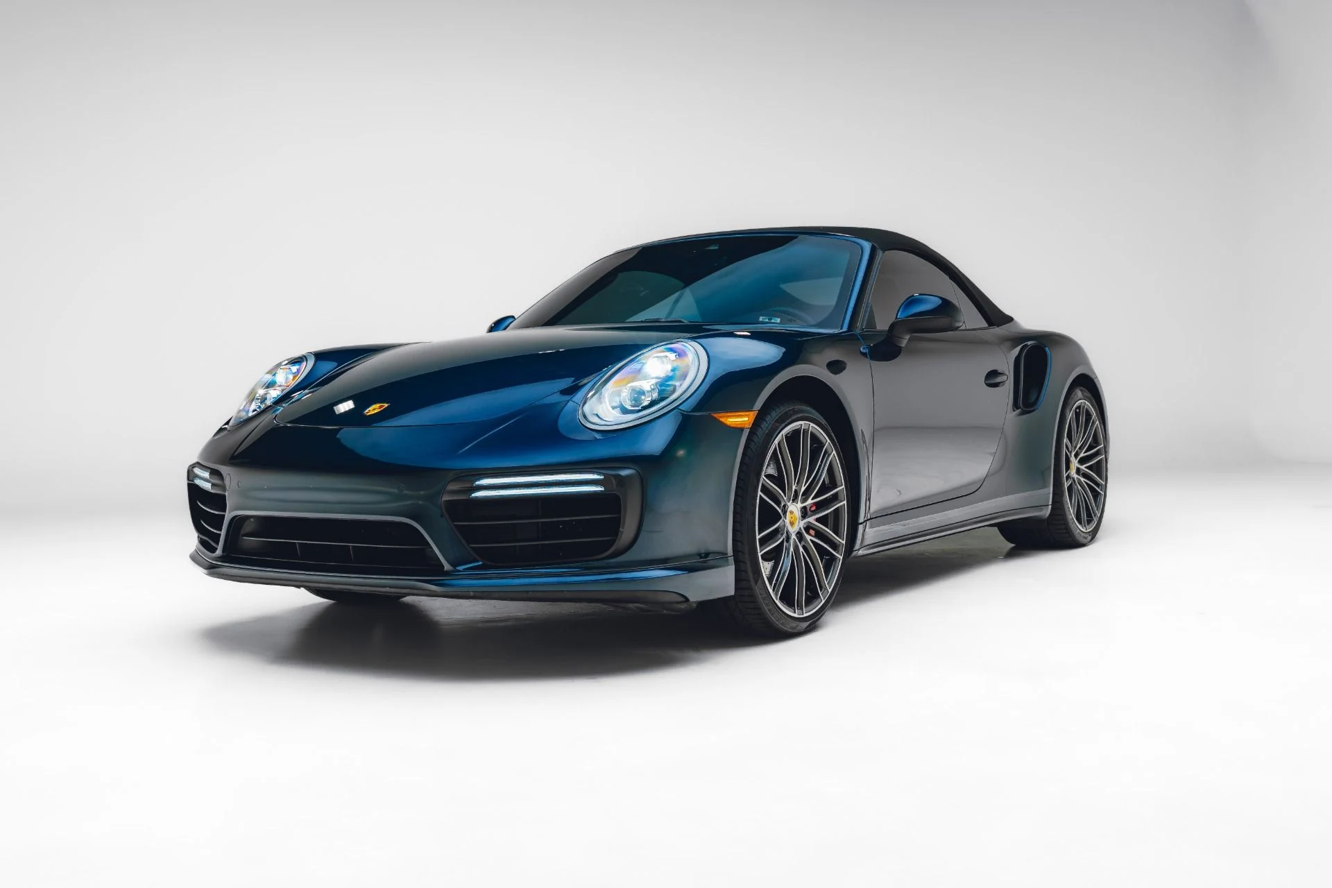 mph000_2937744906_Used_2019_Porsche_911_Turbo_1781652549_ec39364b8c