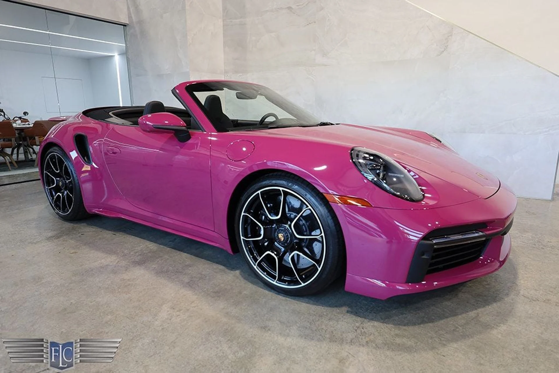 mph000_294636967_used_2024_porsche_911_turboscabriolet_9689_22977527_1_1024_9410dc2cfb