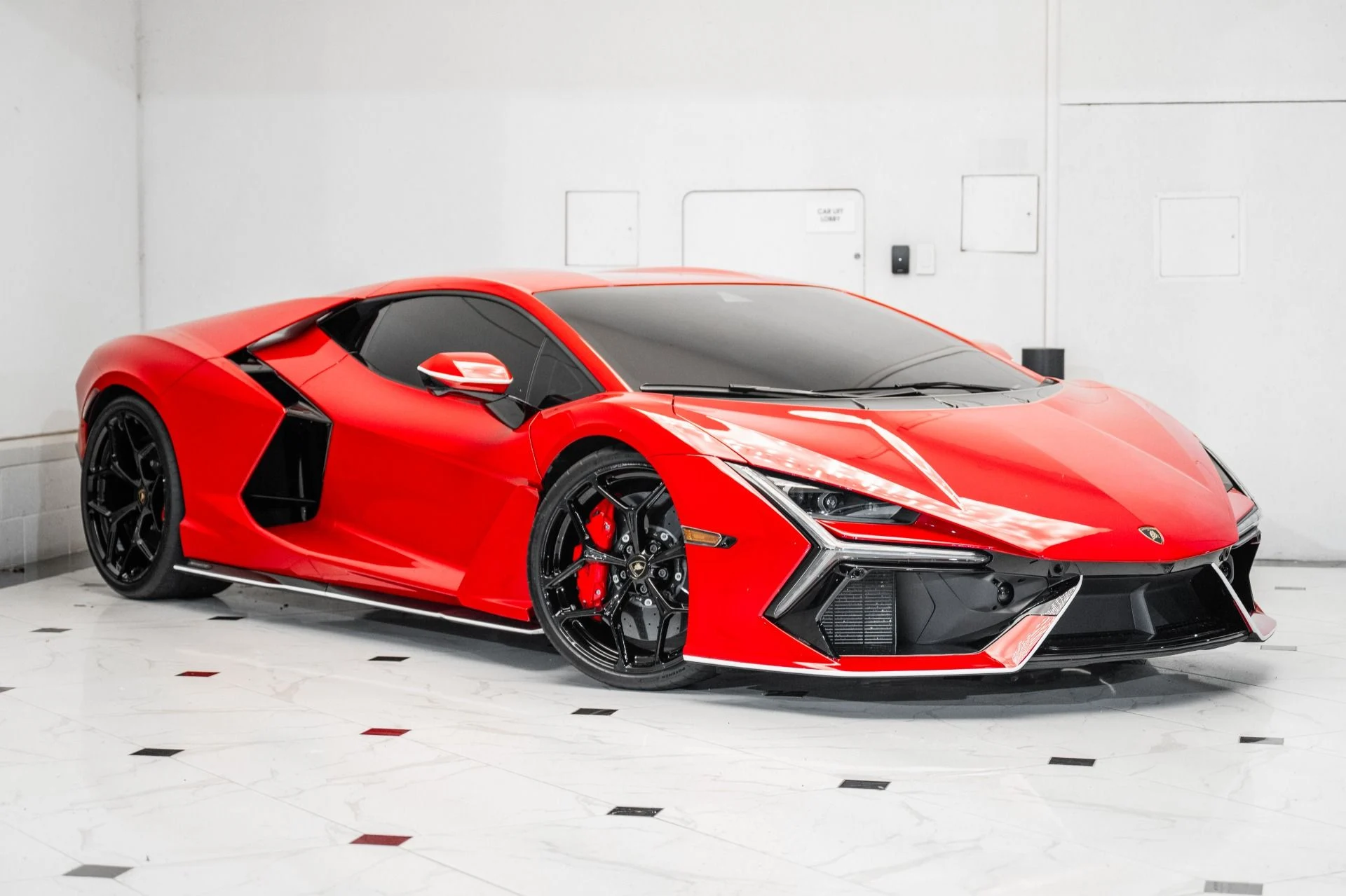 mph000_2950577415_Used_2024_Lamborghini_Revuelto_1755181683_03687cbf39