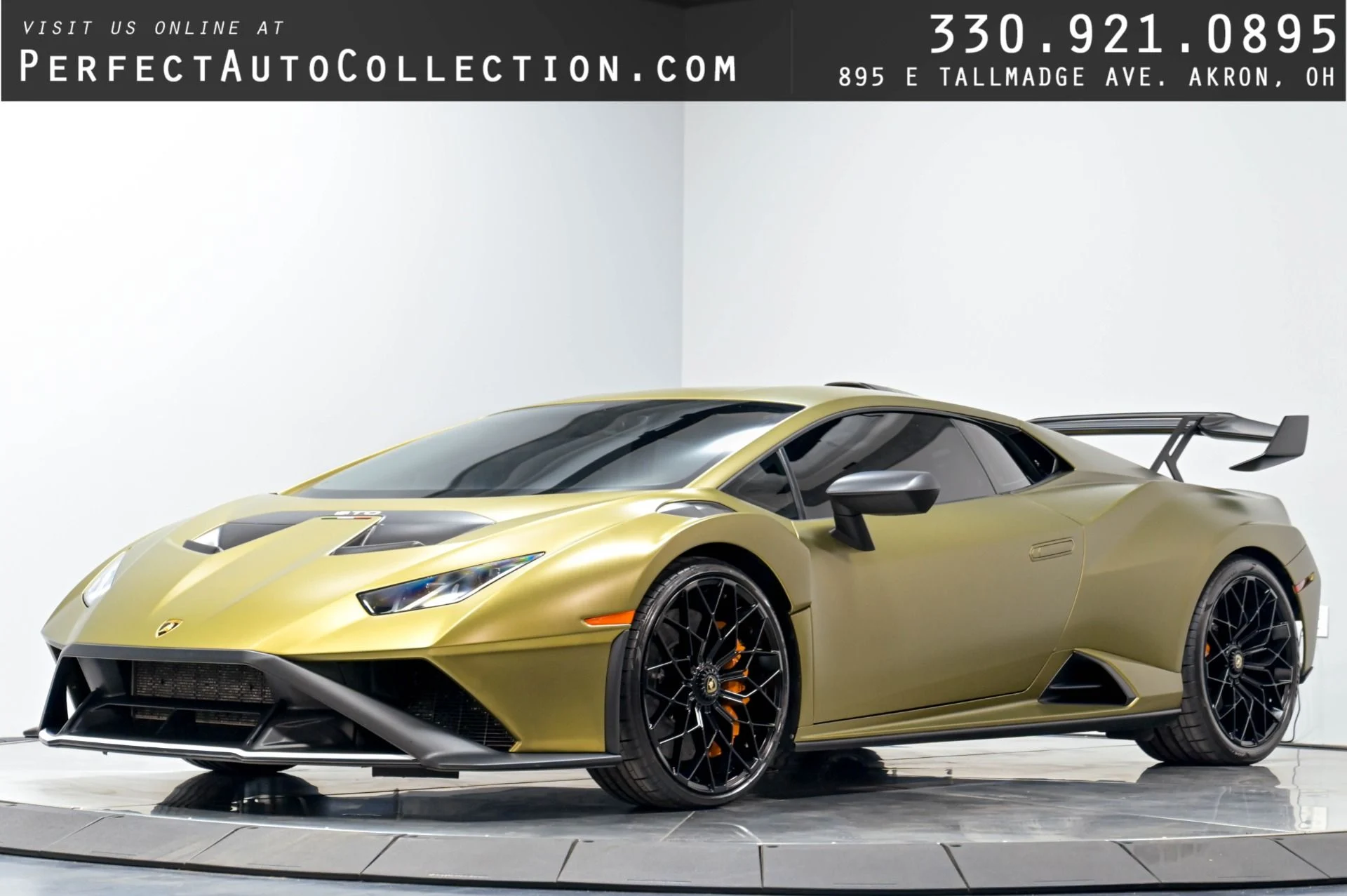 mph000_297819411_Used_2023_Lamborghini_Huracan_STO_1782768497_7a852efd05