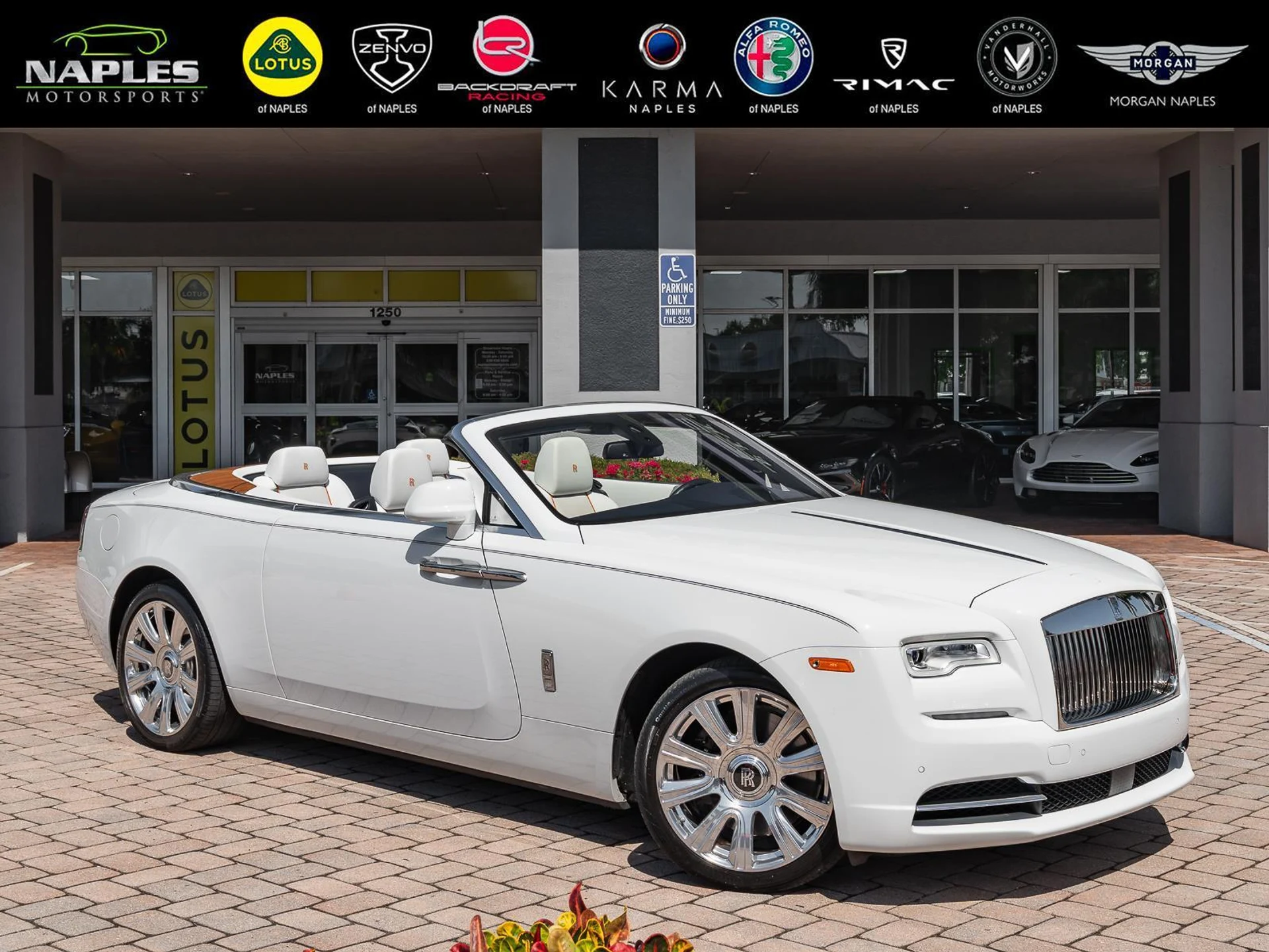 mph000_2992824193_Used_2016_Rolls_Royce_Dawn_2dr_Convertible_1782414084_f06bce6855