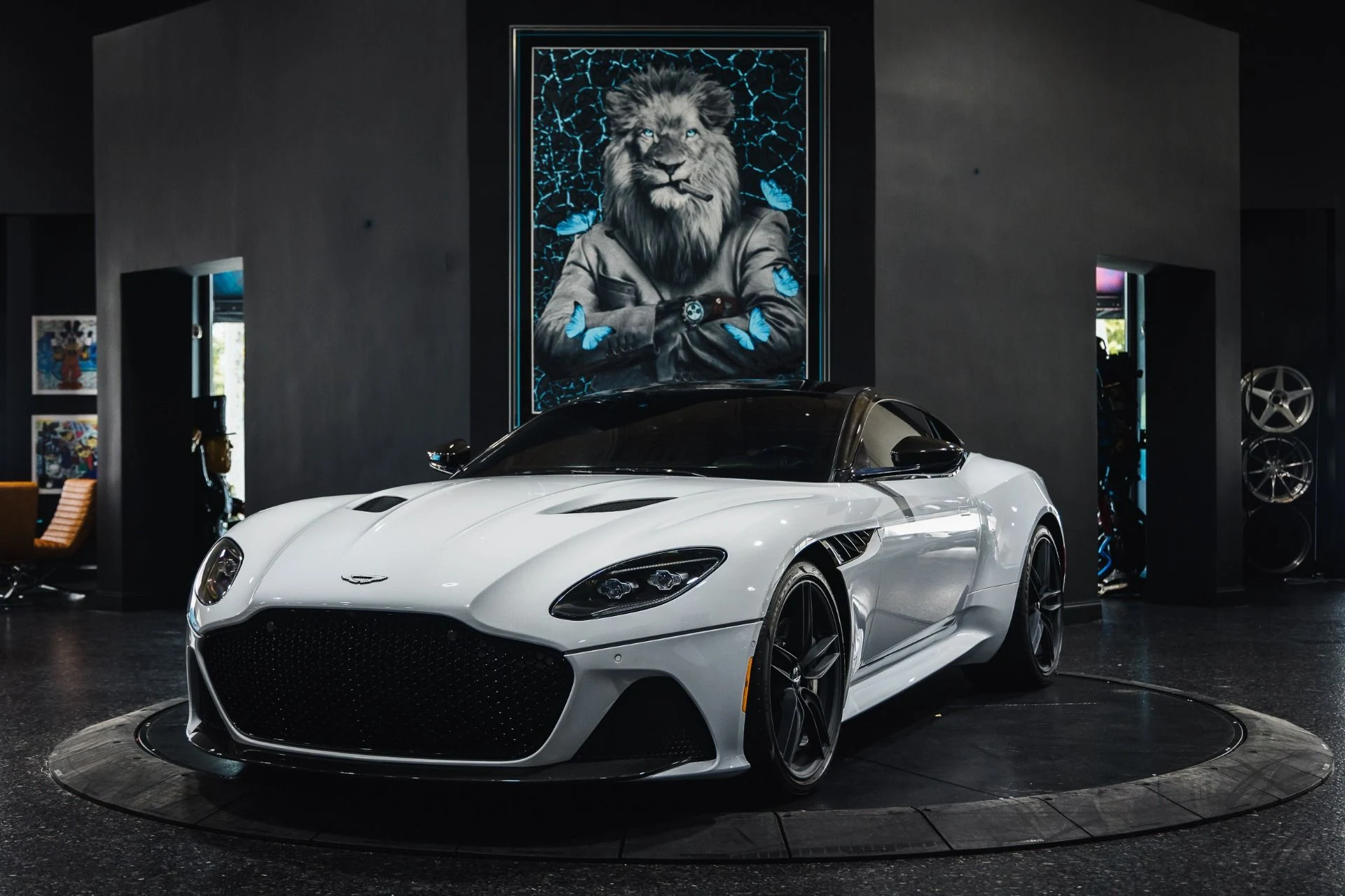 mph000_2995577147_Used_2019_Aston_Martin_DBS_Superleggera_370000_MSRP_CARBON_ROOF_1775436901_03ded98ef1