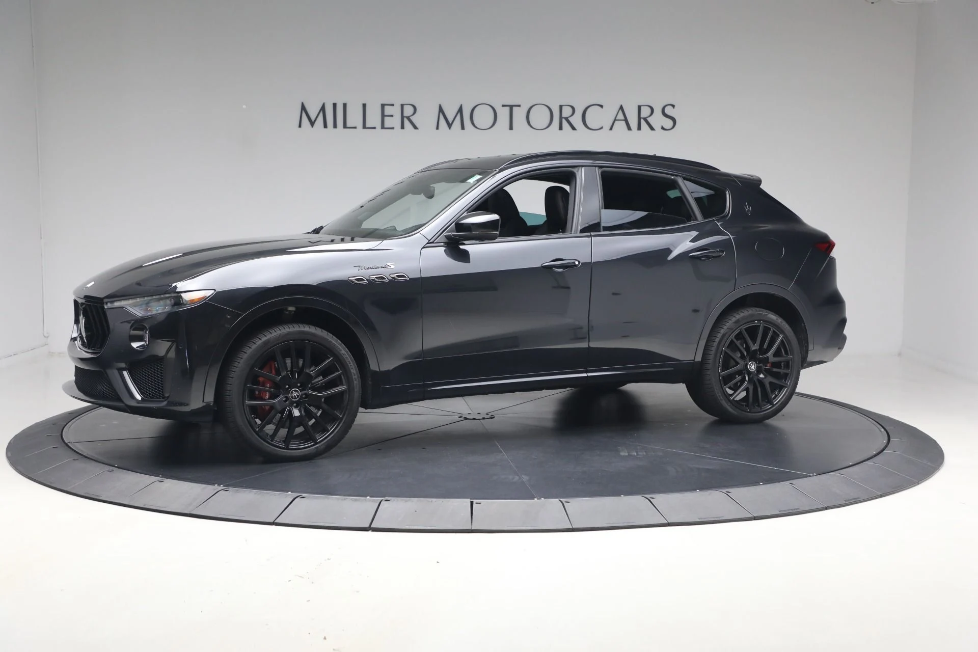 mph000_3035369361_Used_2023_Maserati_Levante_Modena_S_1779288060_eb86594411