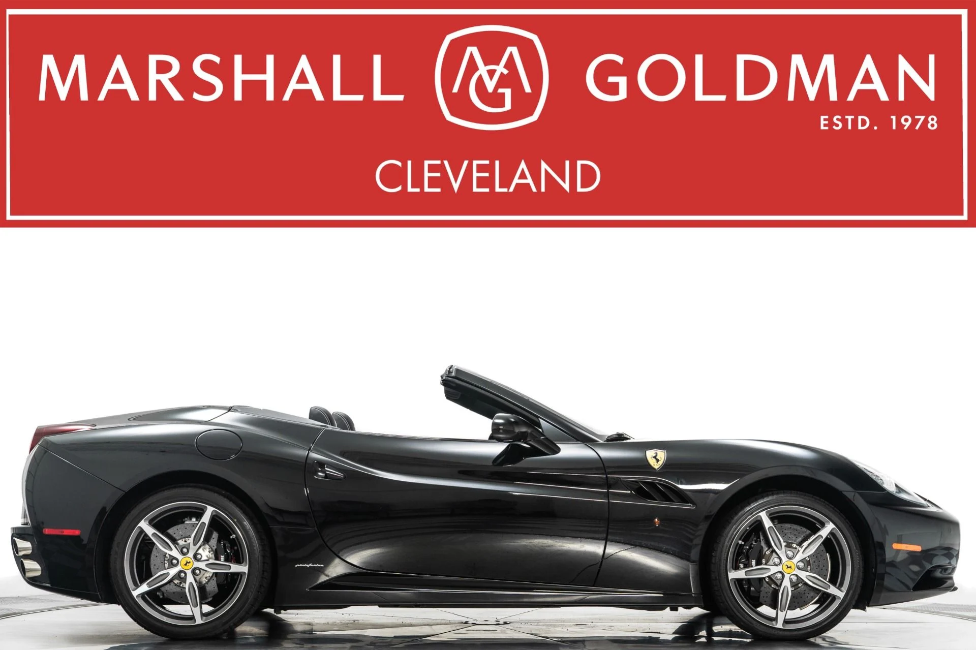 mph000_3044402870_Used_2014_Ferrari_California_1755618260_9cdcd7bb9c