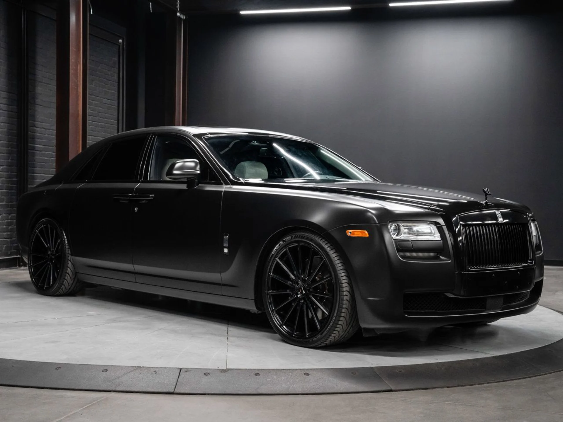mph000_3061546880_rolls_royce_ghost_2012_20ec1f9b21
