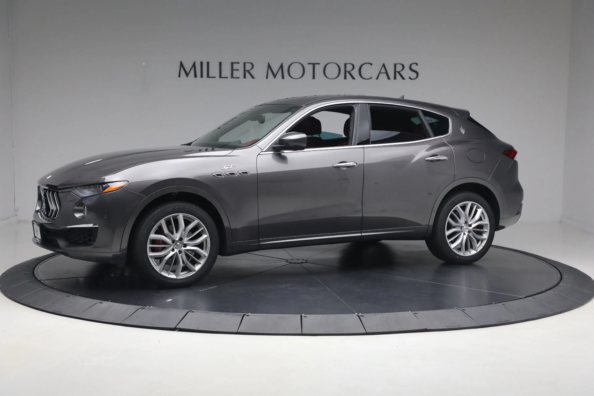 mph000_3063233274_Used_2022_Maserati_Levante_GT_1779988715_01e0882f07
