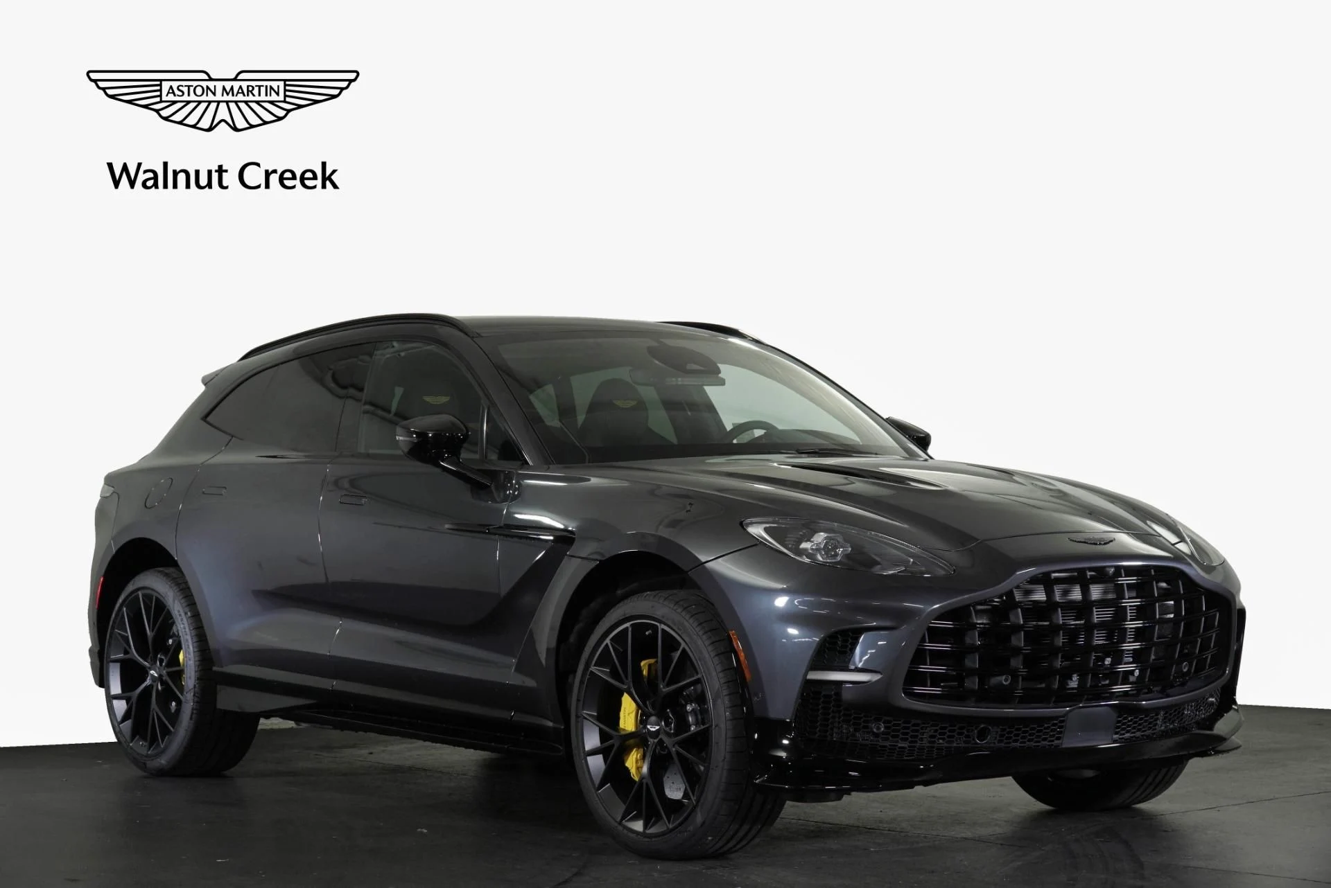mph000_3071171920_New_2026_Aston_Martin_DBX_707_1771008963_c38cb1d460