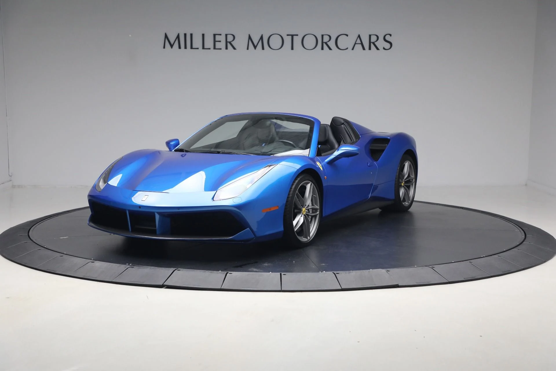 mph000_3075927464_Used_2017_Ferrari_488_Spider_1779887206_cc1e28ff26