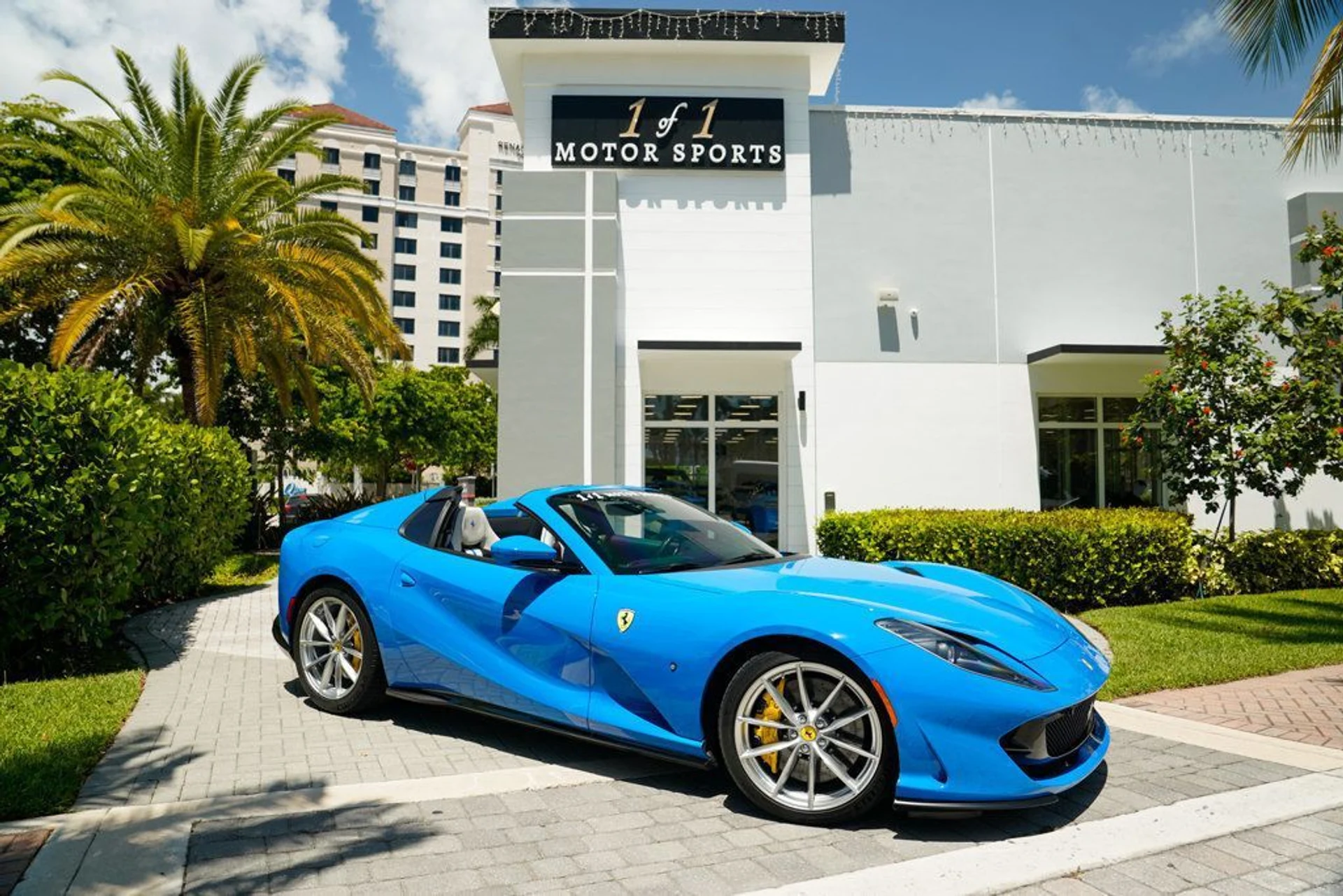 mph000_3076938710_used_2022_ferrari_812_gts_convertible_14354_22898644_1_1024_cb3690cb5a
