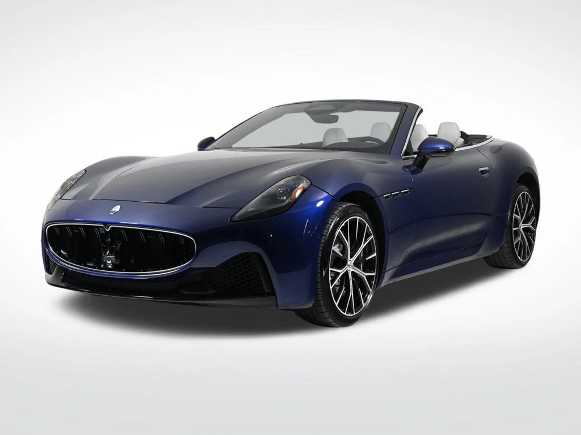 mph000_3122788222_new_2026_maserati_grancabrio_convertible_11350_22949331_1_1024_f6a69228ee