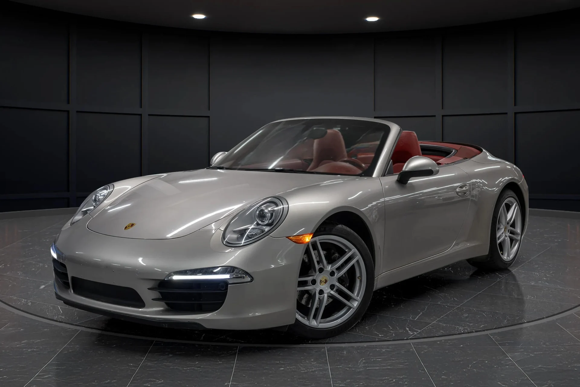 mph000_3130014319_ac4fe074_c1ef_4193_a47e_9abe16c104c8_201220_Porsche2091120_Carrera2028_WP_0_CA_2_A96_CS_14062929_1_4a7c27a751