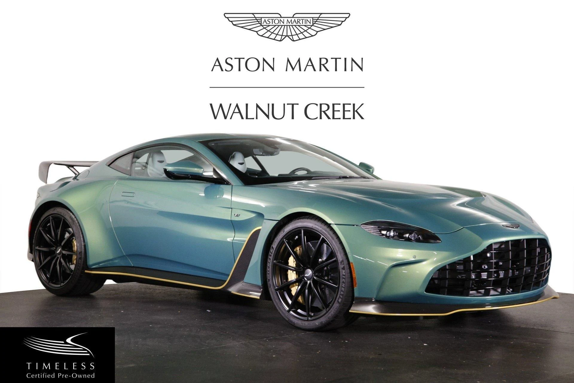 mph000_3132736522_Used_2023_Aston_Martin_Vantage_1703768581_bfab231112