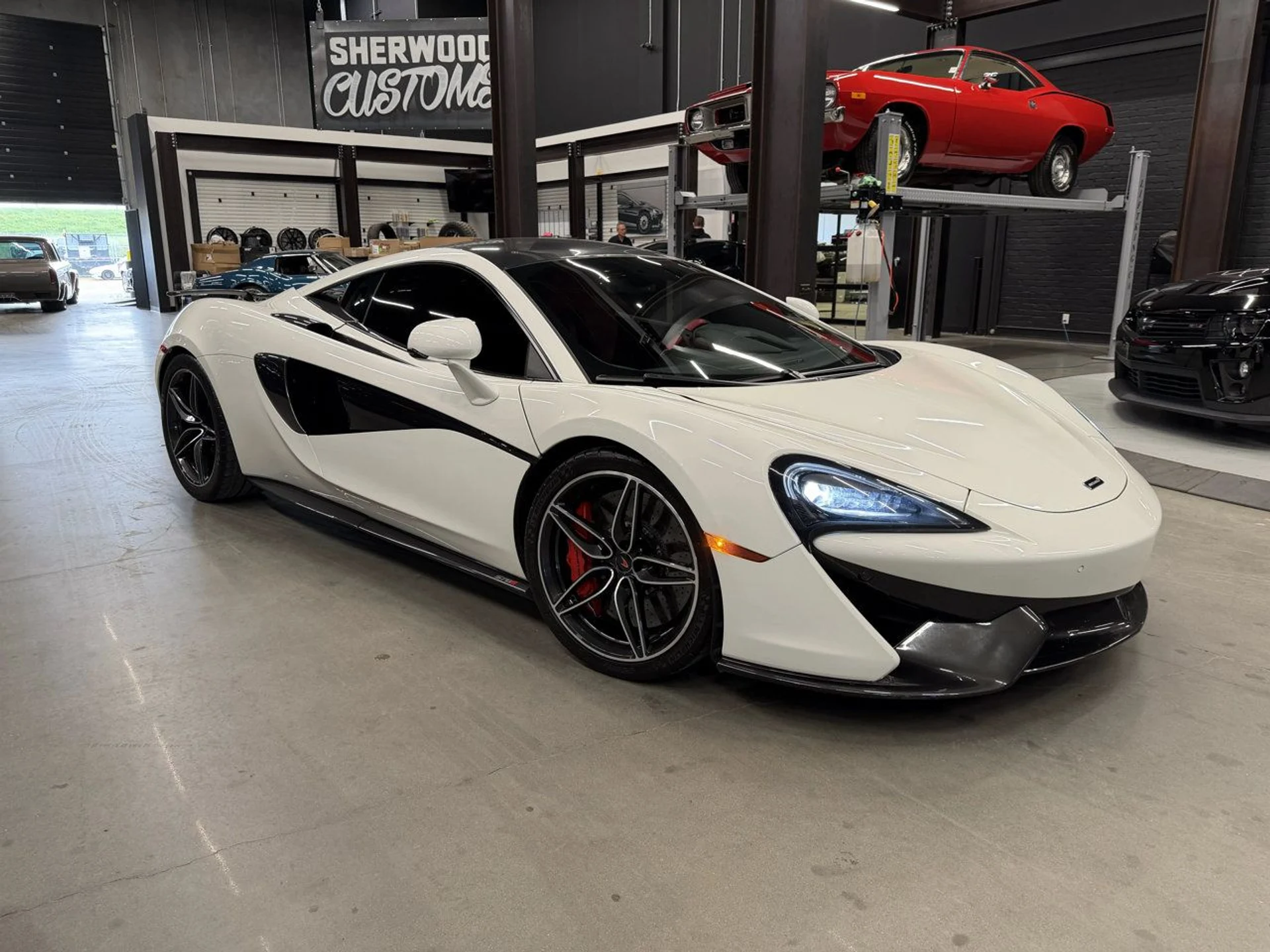 mph000_3141814808_mclaren_570s_2017_a6e0b7795b