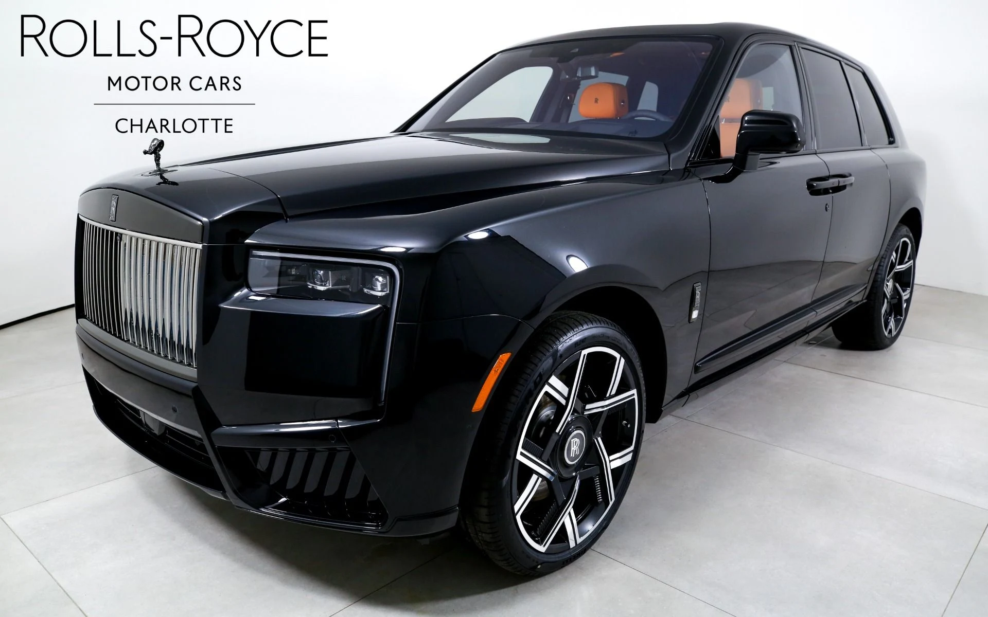 mph000_315907939_Used_2026_Rolls_Royce_Black_Badge_Cullinan_1767727774_57ea550df2