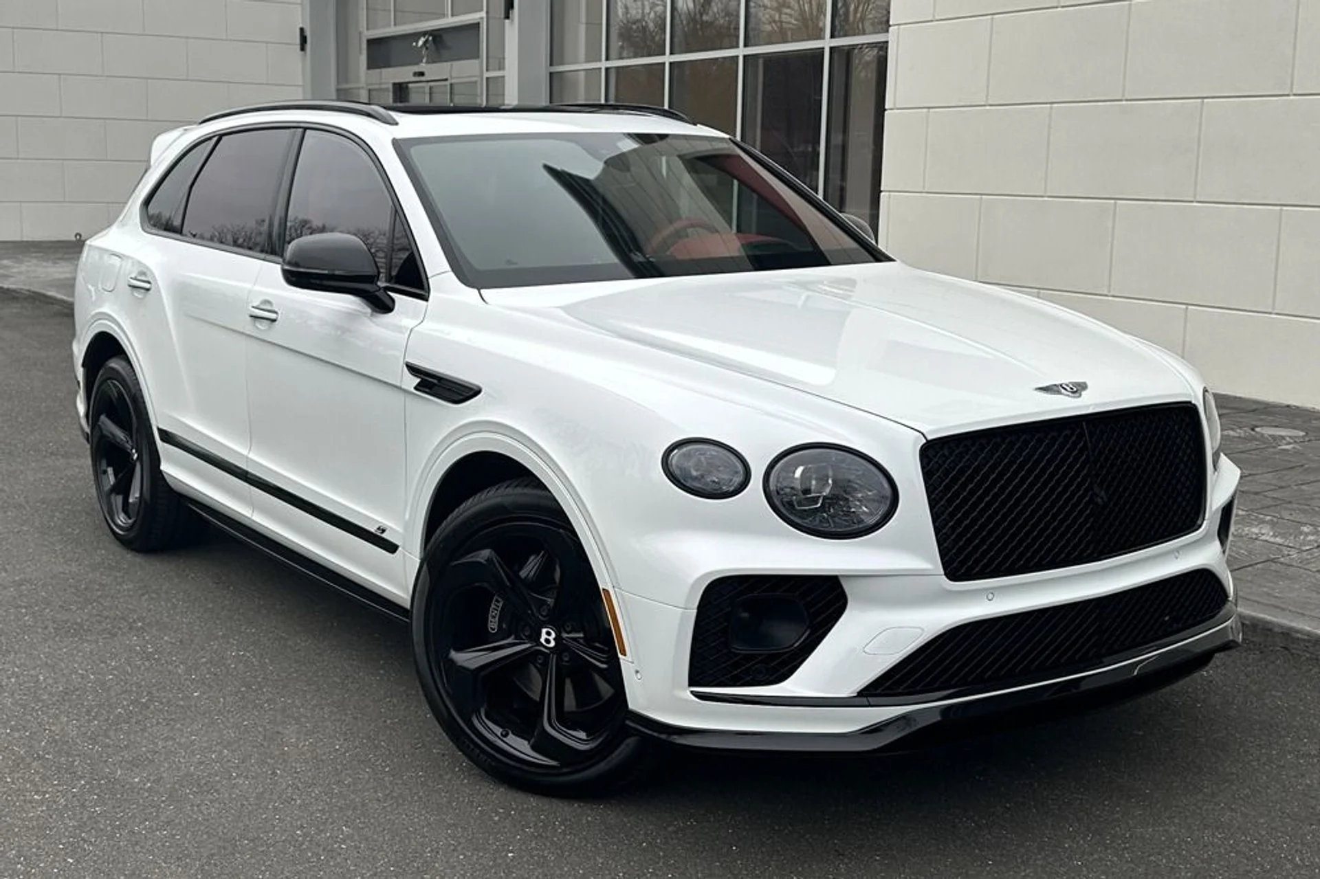 mph000_3163887696_Used_2022_Bentley_Bentayga_S_V8_1775750305_411b31a834