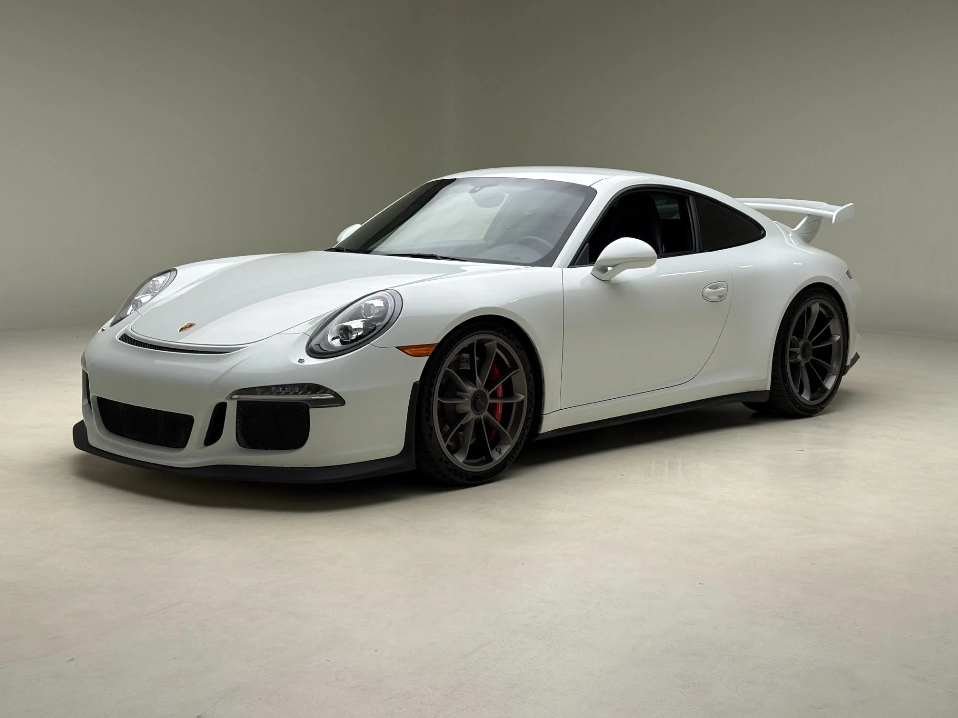mph000_3175089004_Used_2015_Porsche_911_GT_3_1777923550_2c4a655b88