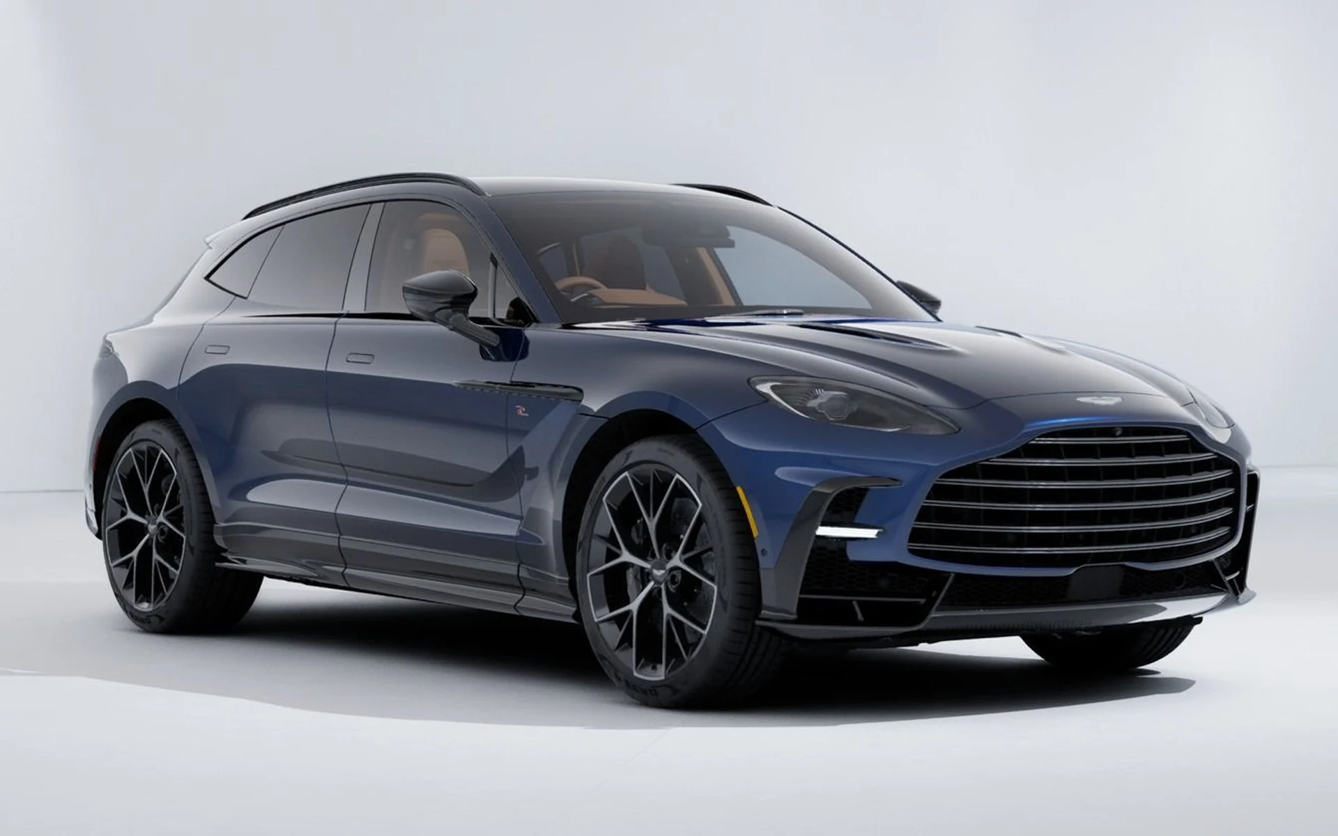 mph000_3180720529_New_2026_Aston_Martin_DBX_S_1764461400_1225b2c764