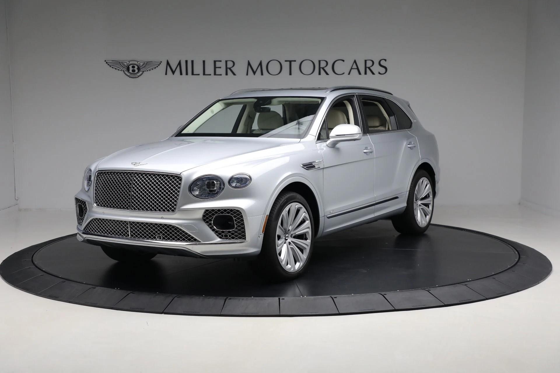 mph000_3185785255_Used_2021_Bentley_Bentayga_V8_a934f500c2