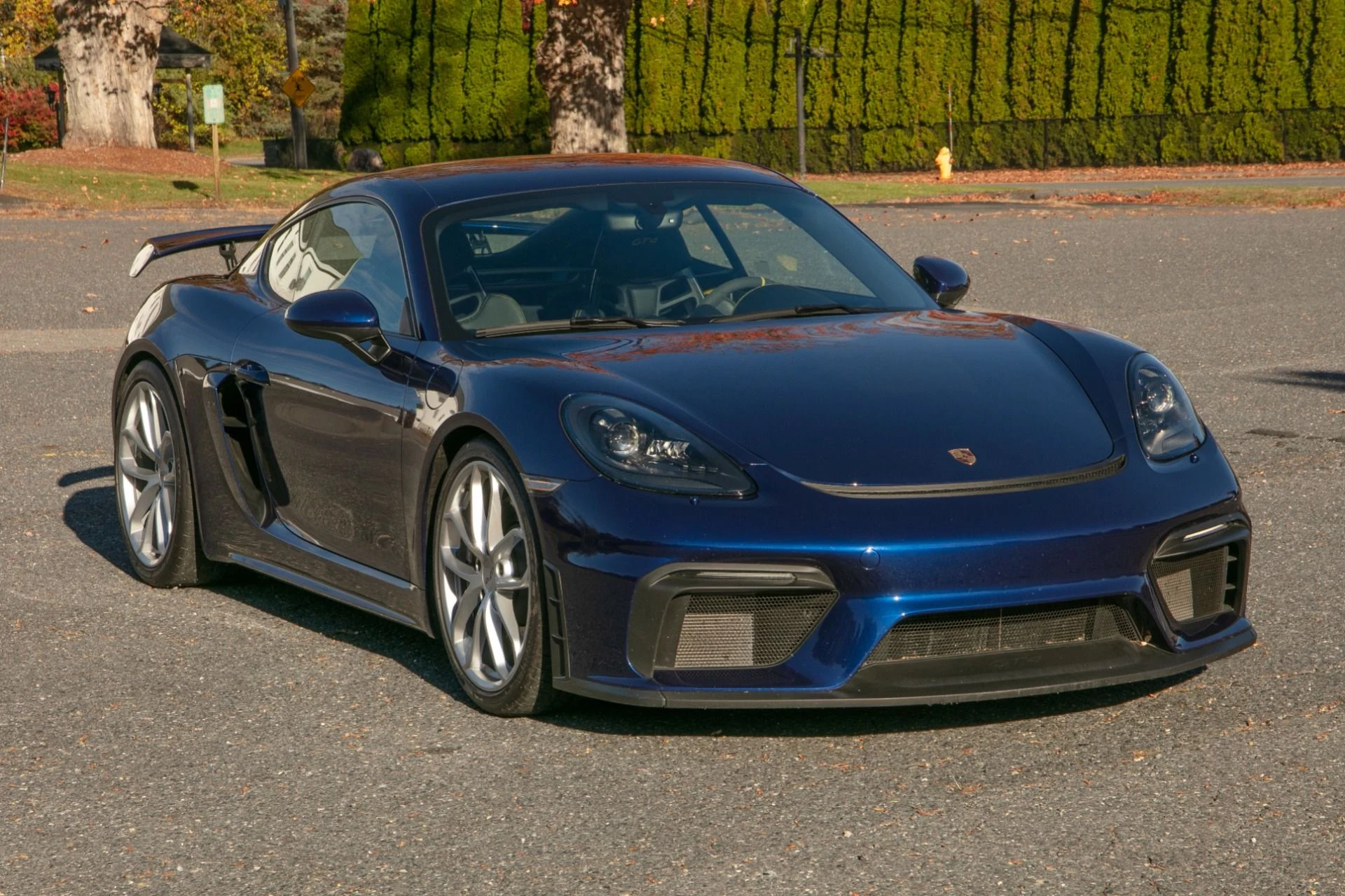 mph000_3192200538_Used_2022_Porsche_718_Cayman_GT_4_1761070750_2b98d0989a