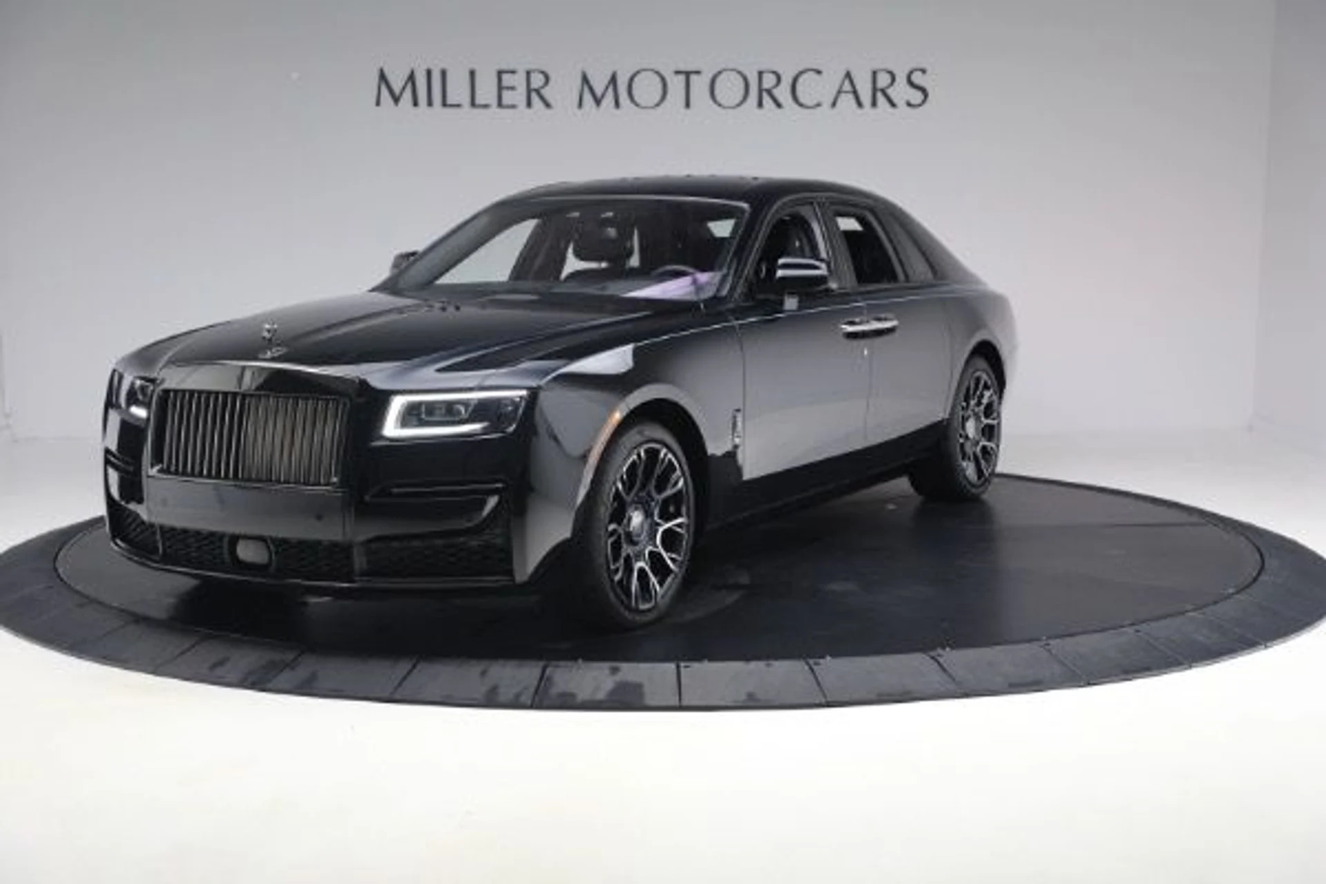 mph000_3206358720_Used_2022_Rolls_Royce_Black_Badge_Ghost_446f9c247b