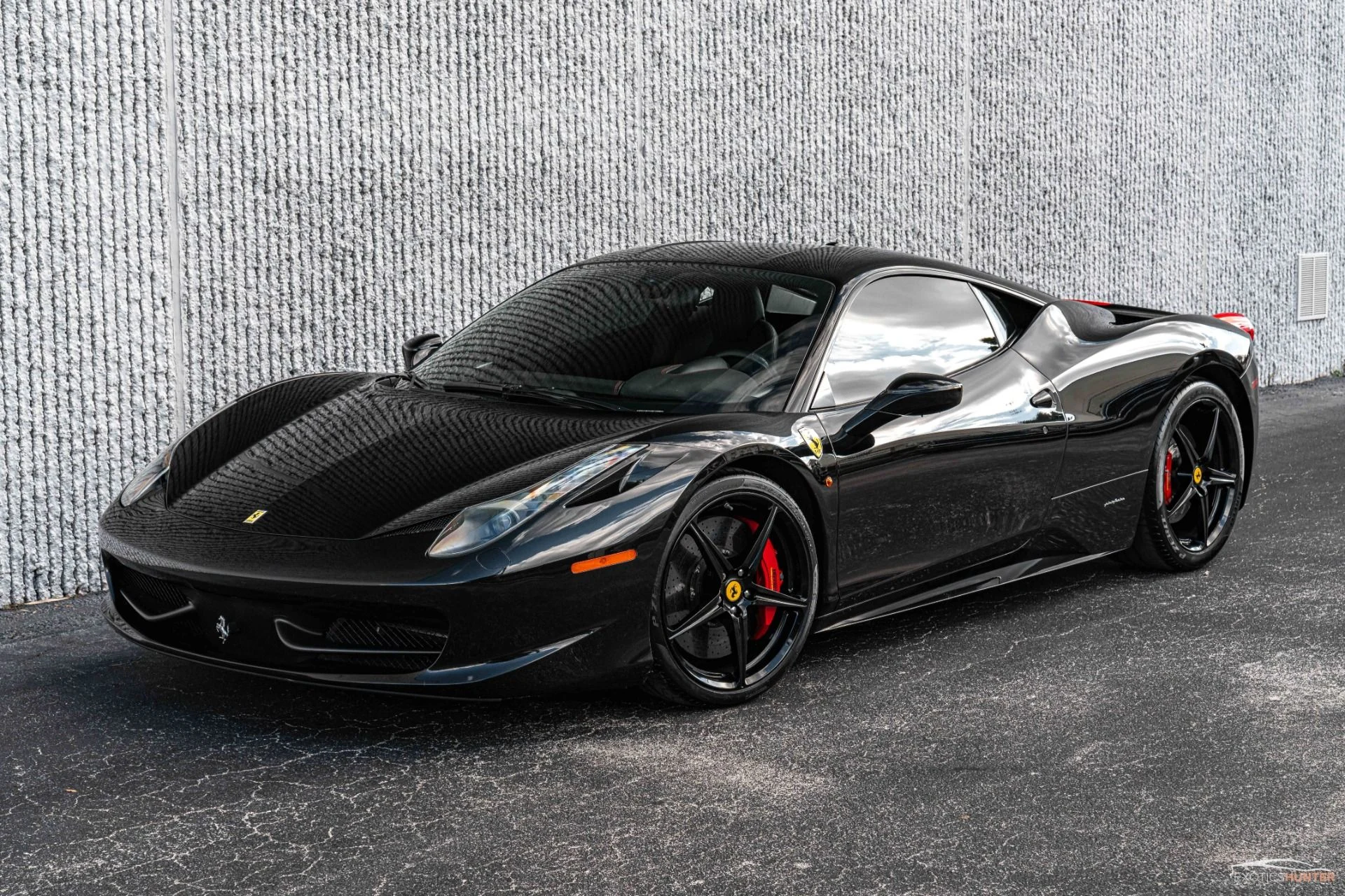 mph000_3207771055_Used_2011_Ferrari_458_Italia_w_Carbon_Interior_Front_Lift_Reverse_Camera_1719509200_65be8a39cb