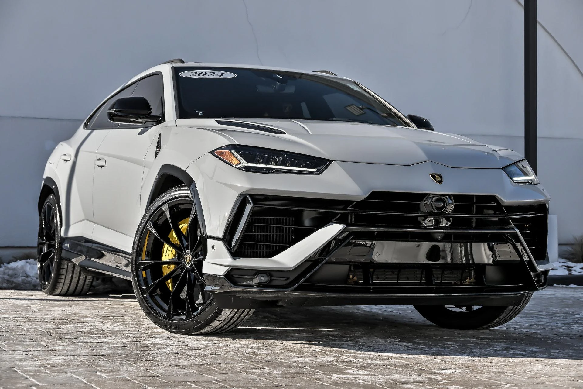 mph000_3213050914_Used_2024_Lamborghini_Urus_S_1769420549_89a55cb383