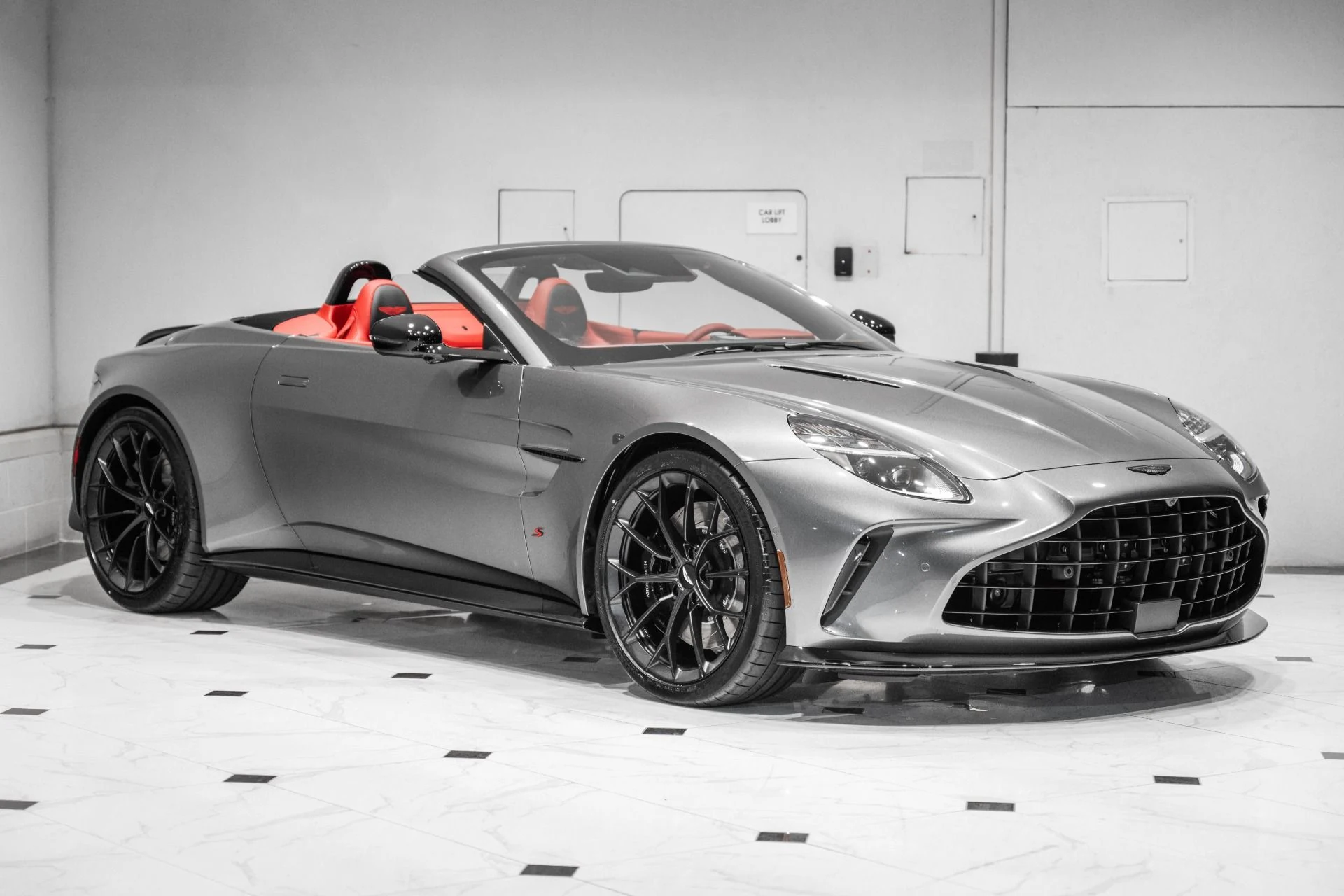 mph000_3225774402_New_2026_Aston_Martin_Vantage_S_Roadster_1781710661_9cae423cfc