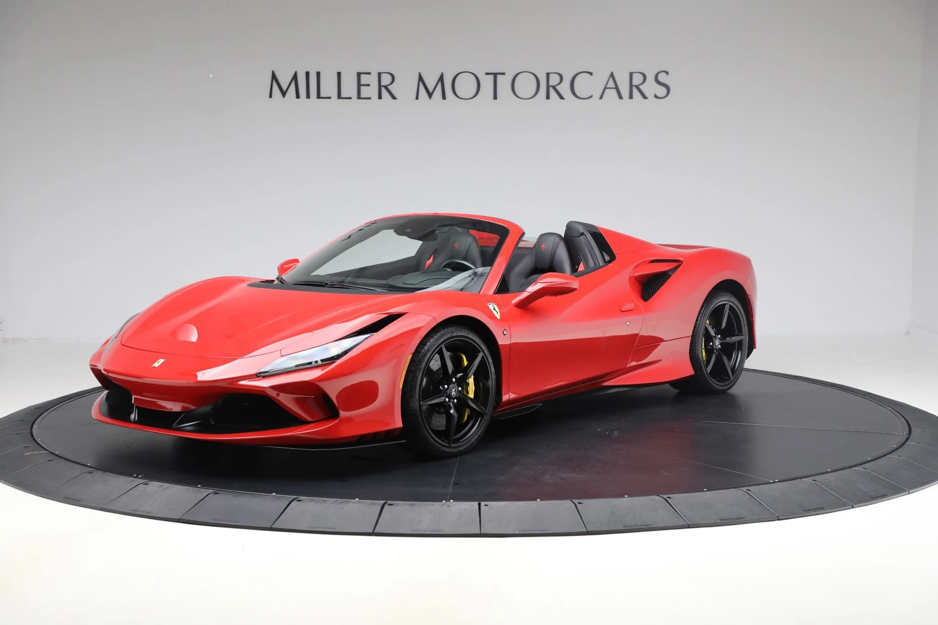 mph000_32262374_Used_2022_Ferrari_F8_Spider_1762208749_820a97e8b4