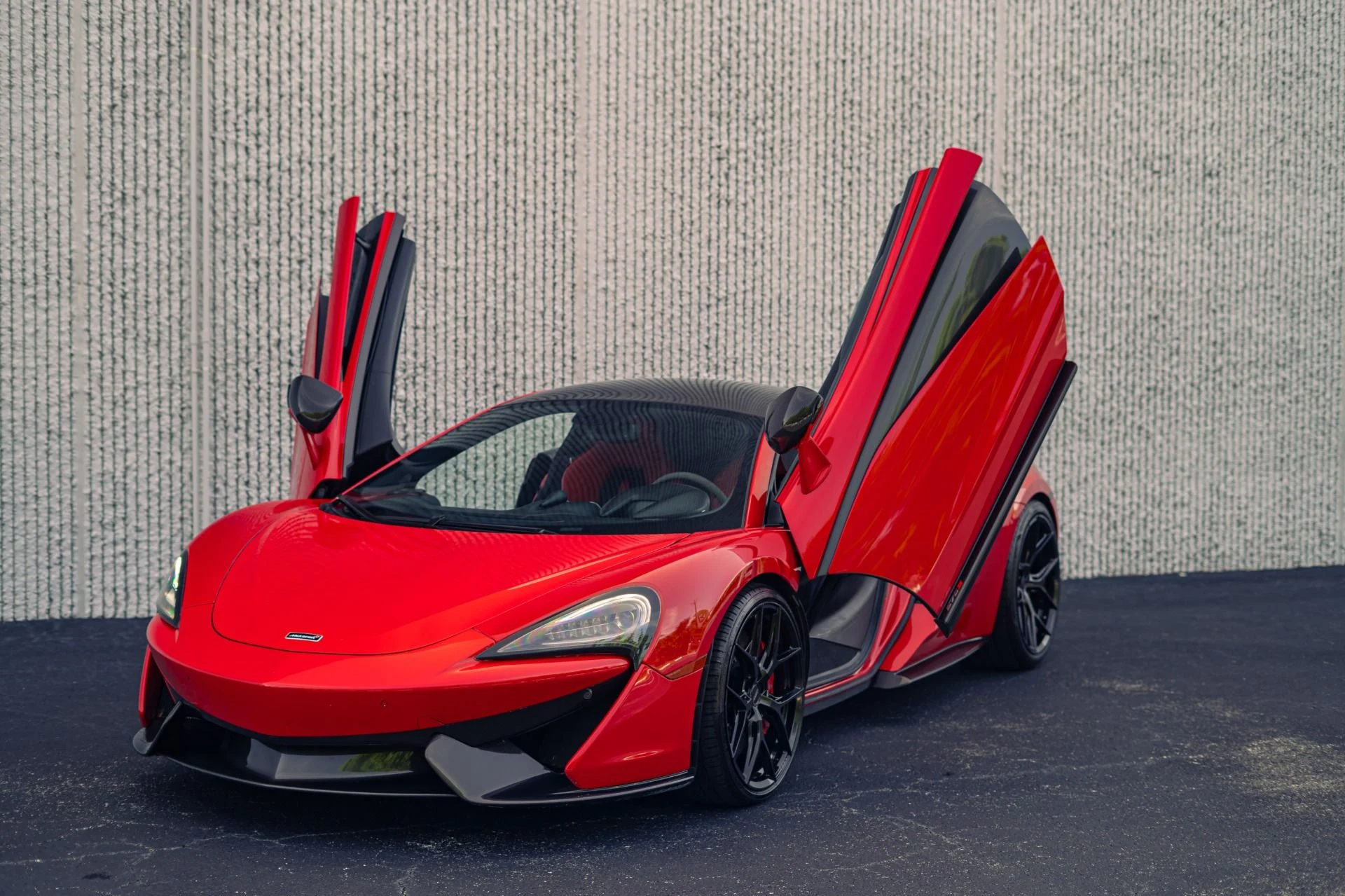 mph000_3250824548_Used_2017_Mc_Laren_570_S_1783983686_18adc58ab3