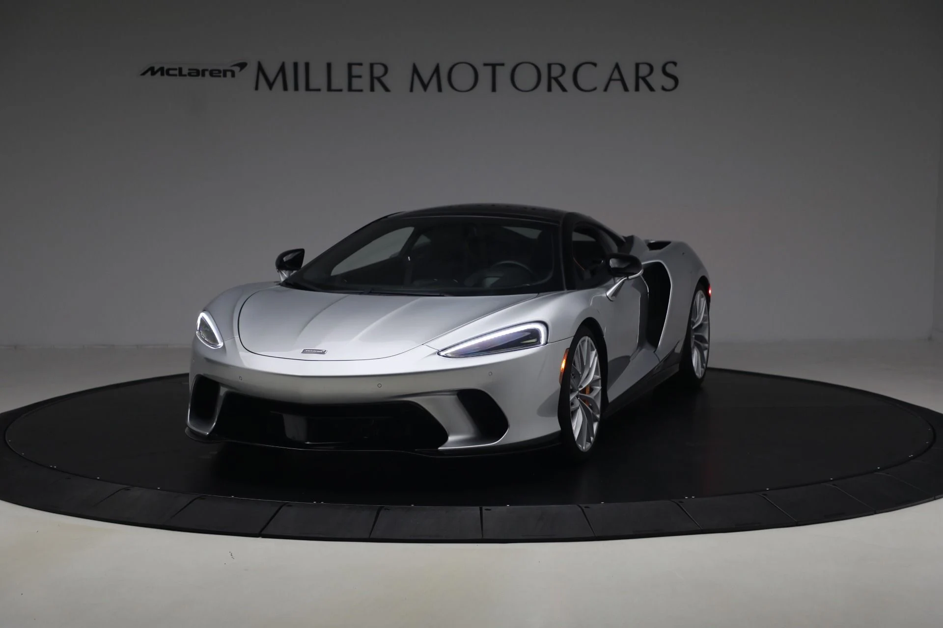 mph000_3257027654_Used_2023_Mc_Laren_GT_Luxe_51f1bd8a18