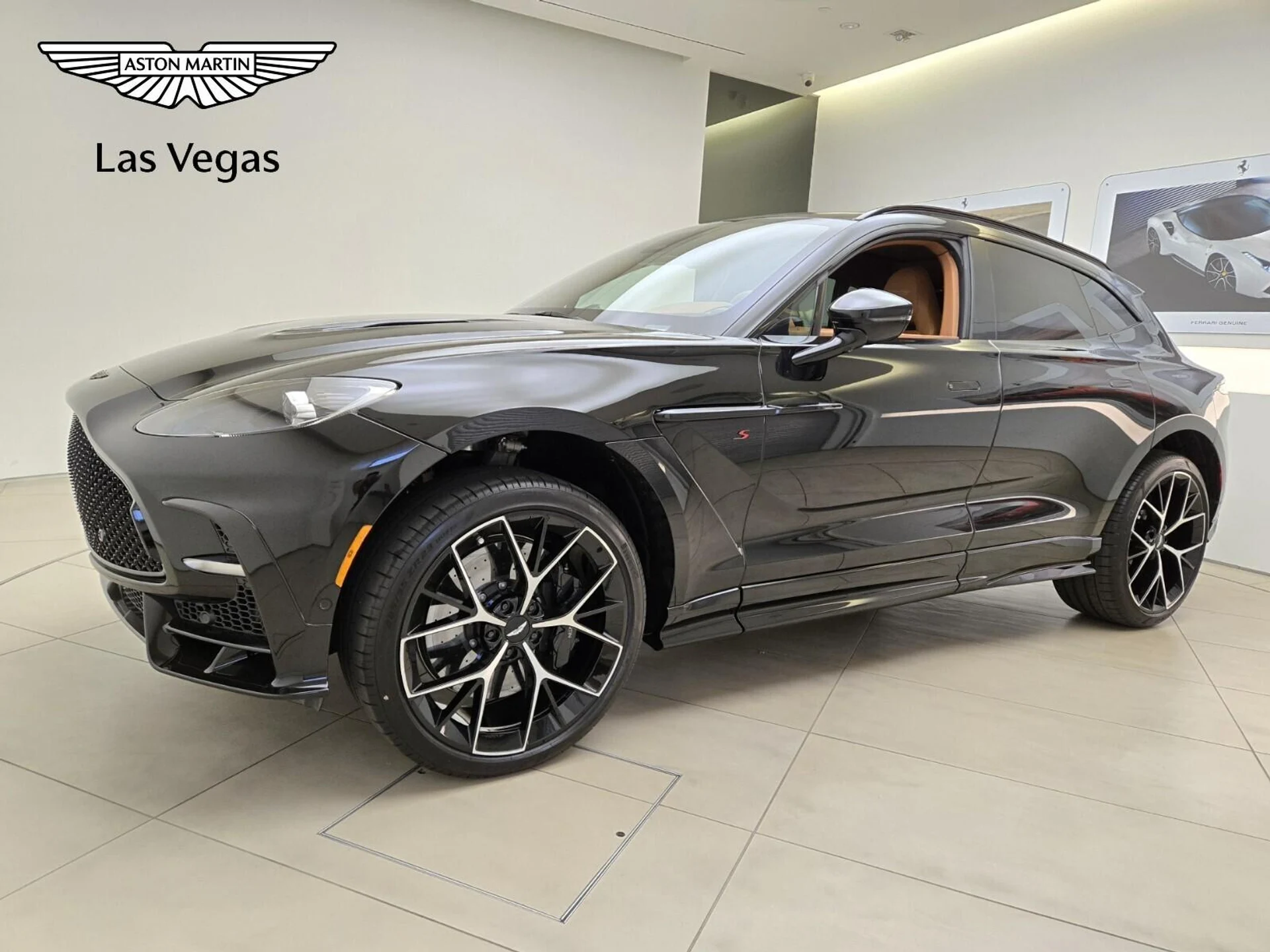 mph000_3263321379_New_2026_Aston_Martin_DBX_S_1776489467_be20b14b60