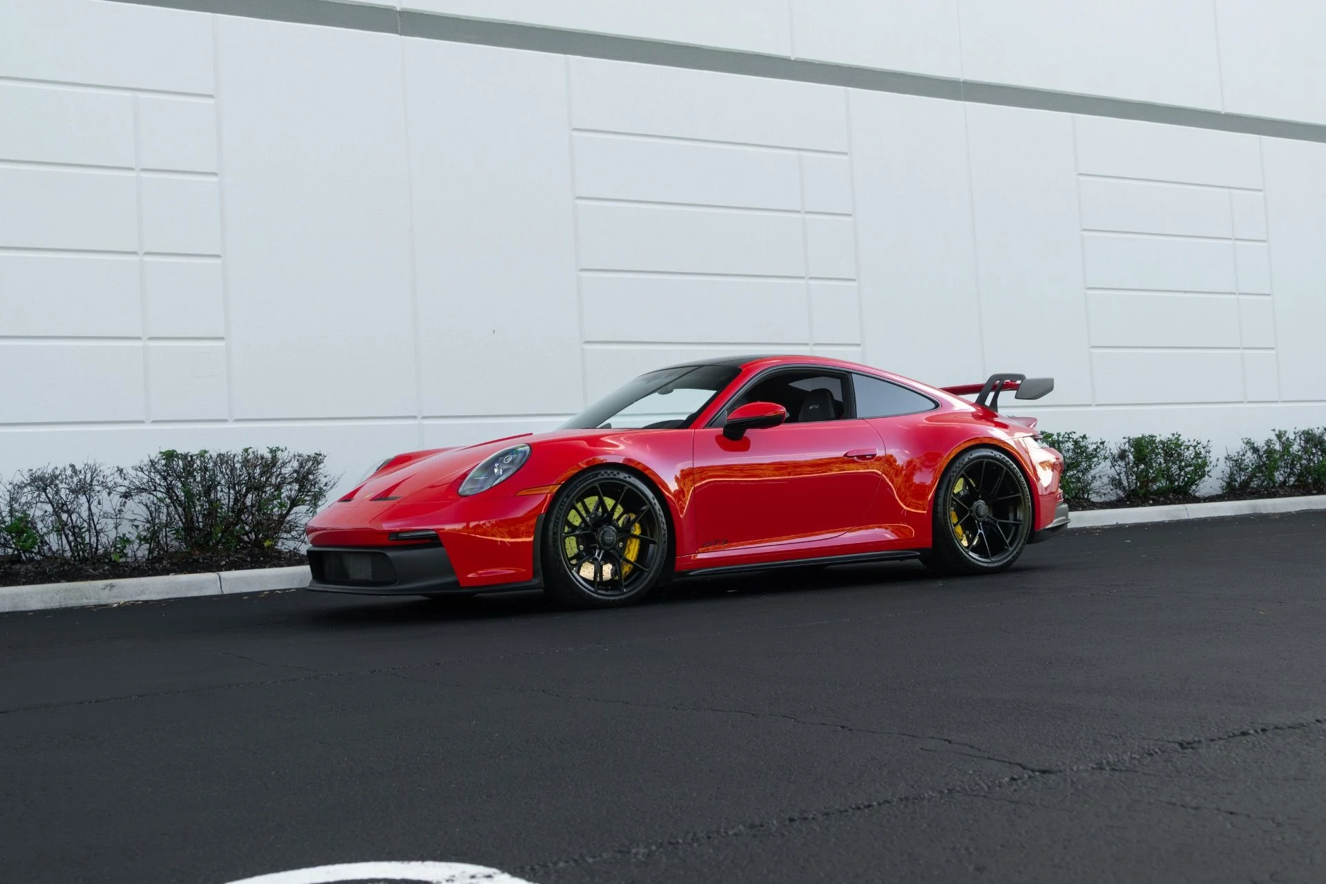 mph000_3276006449_Used_2022_Porsche_911_GT_3_1761761054_9eba7183d9