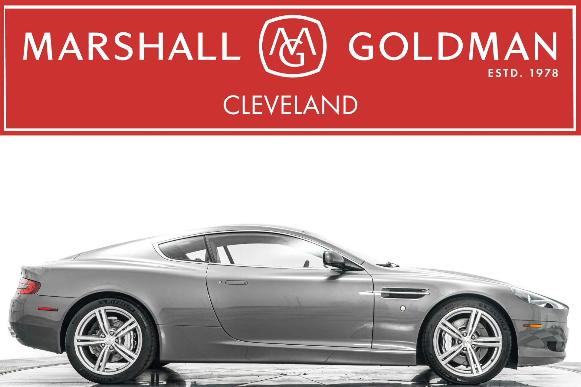 mph000_3278216555_Used_2007_Aston_Martin_DB_9_V12_Power_Classic_Lines_1782333379_2234ff8738