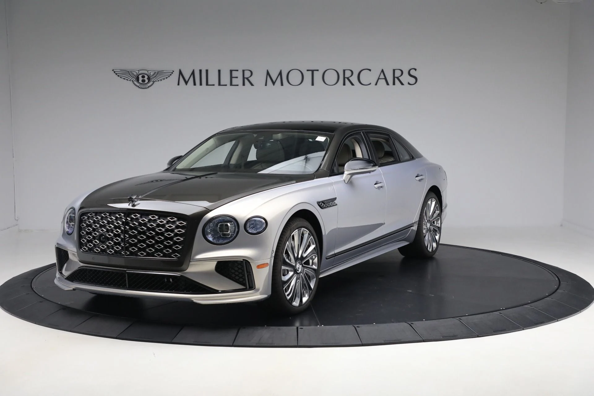 mph000_3293107946_New_2025_Bentley_Flying_Spur_Mulliner_e616b32f73