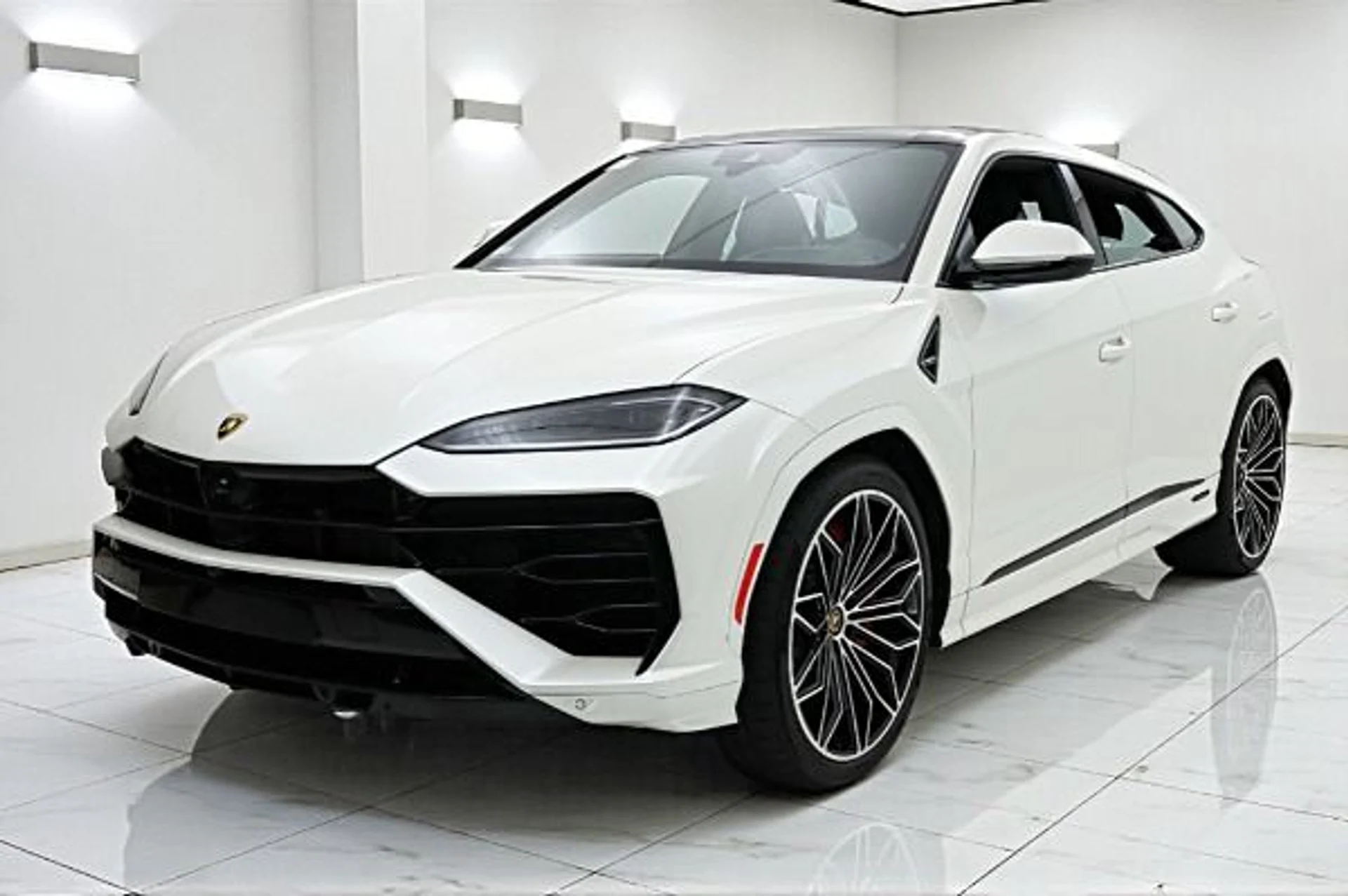 mph000_3310707391_New_2025_Lamborghini_Urus_SE_9ff7af6024