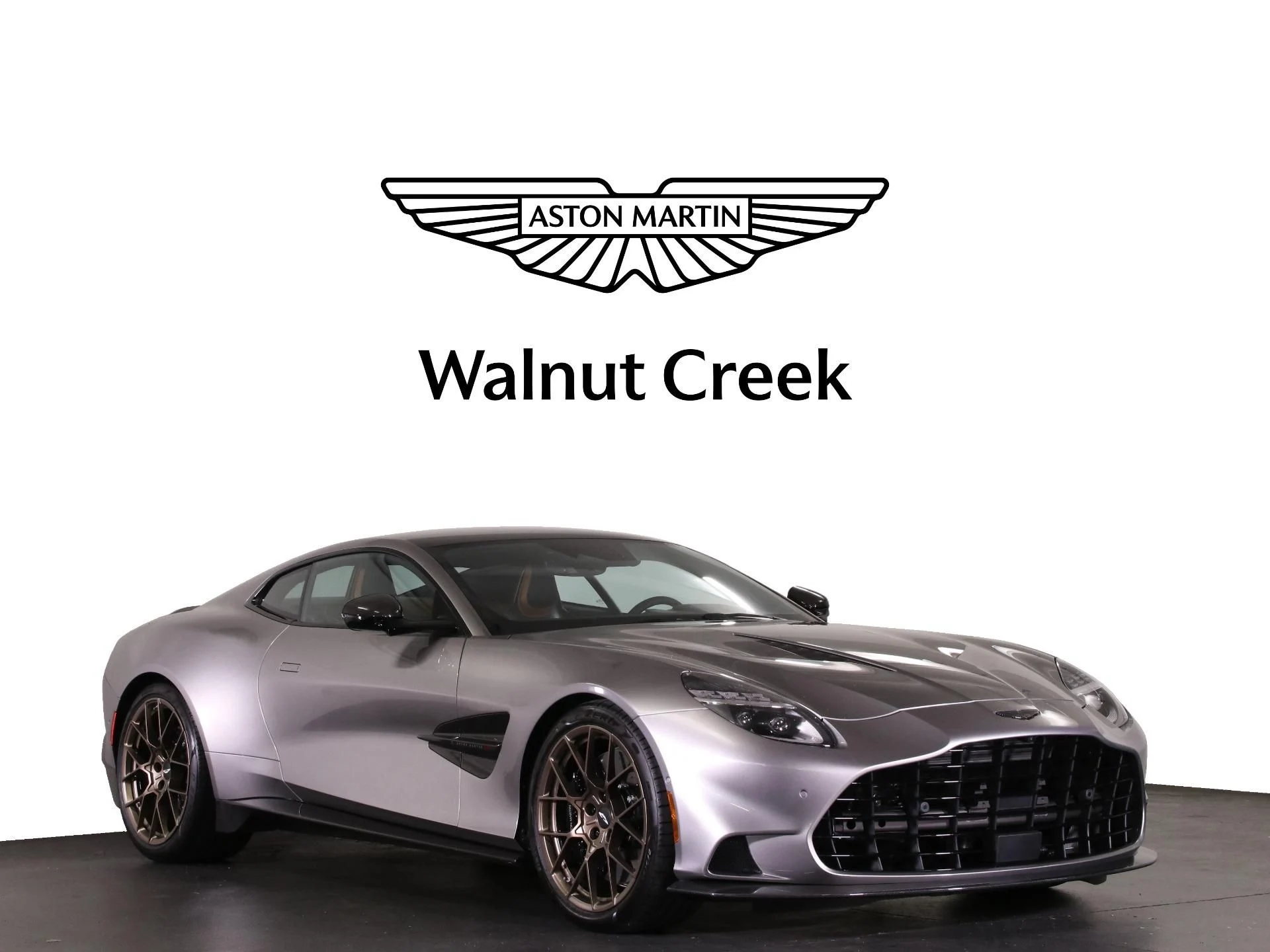 mph000_3314749263_New_2025_Aston_Martin_Vanquish_V12_1736976845_cf29fd91ef
