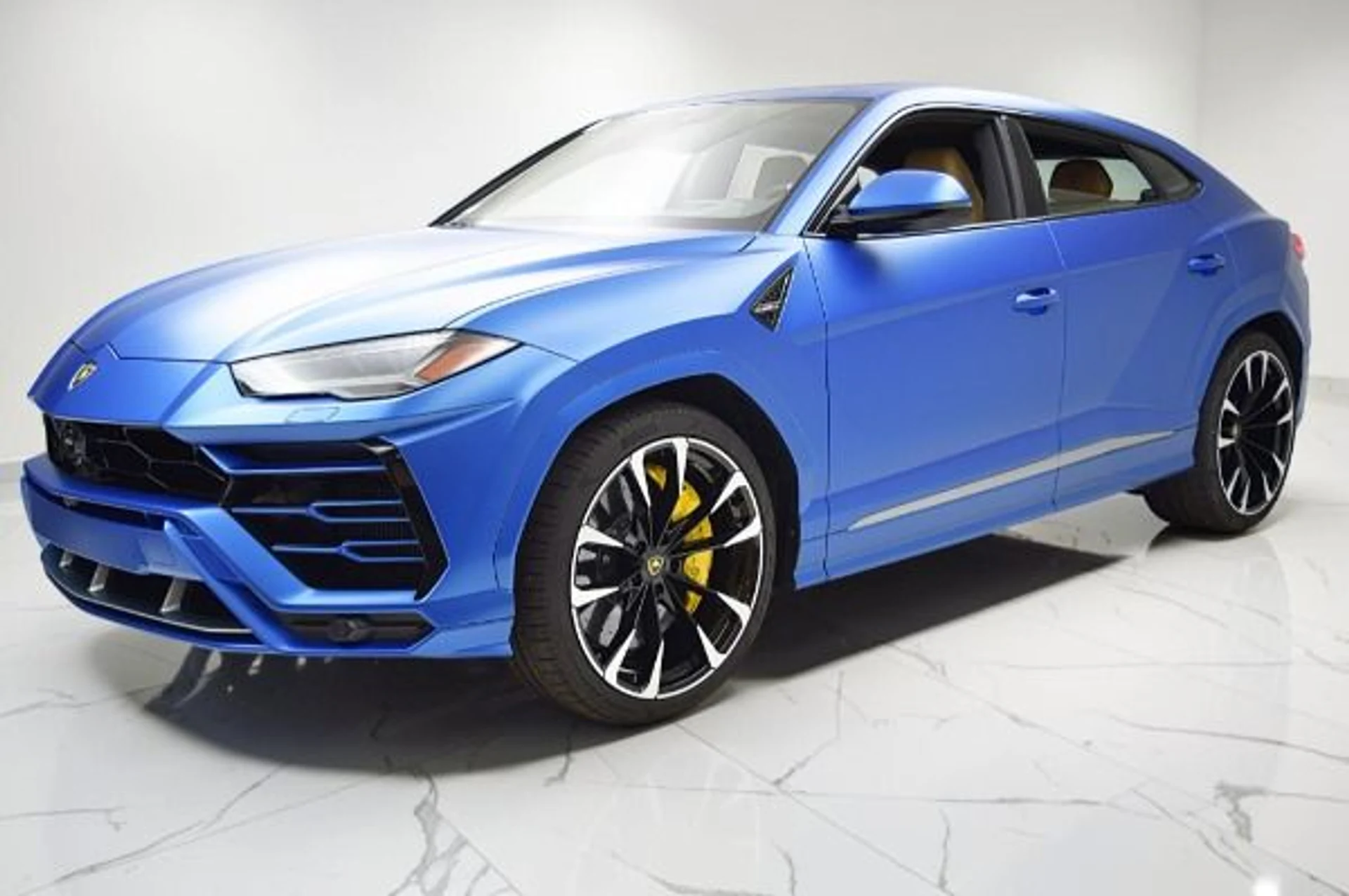 mph000_3352673461_Used_2022_Lamborghini_Urus_SELEZIONE_PRE_OWNED_CERTIFIED_c7ae8cf704