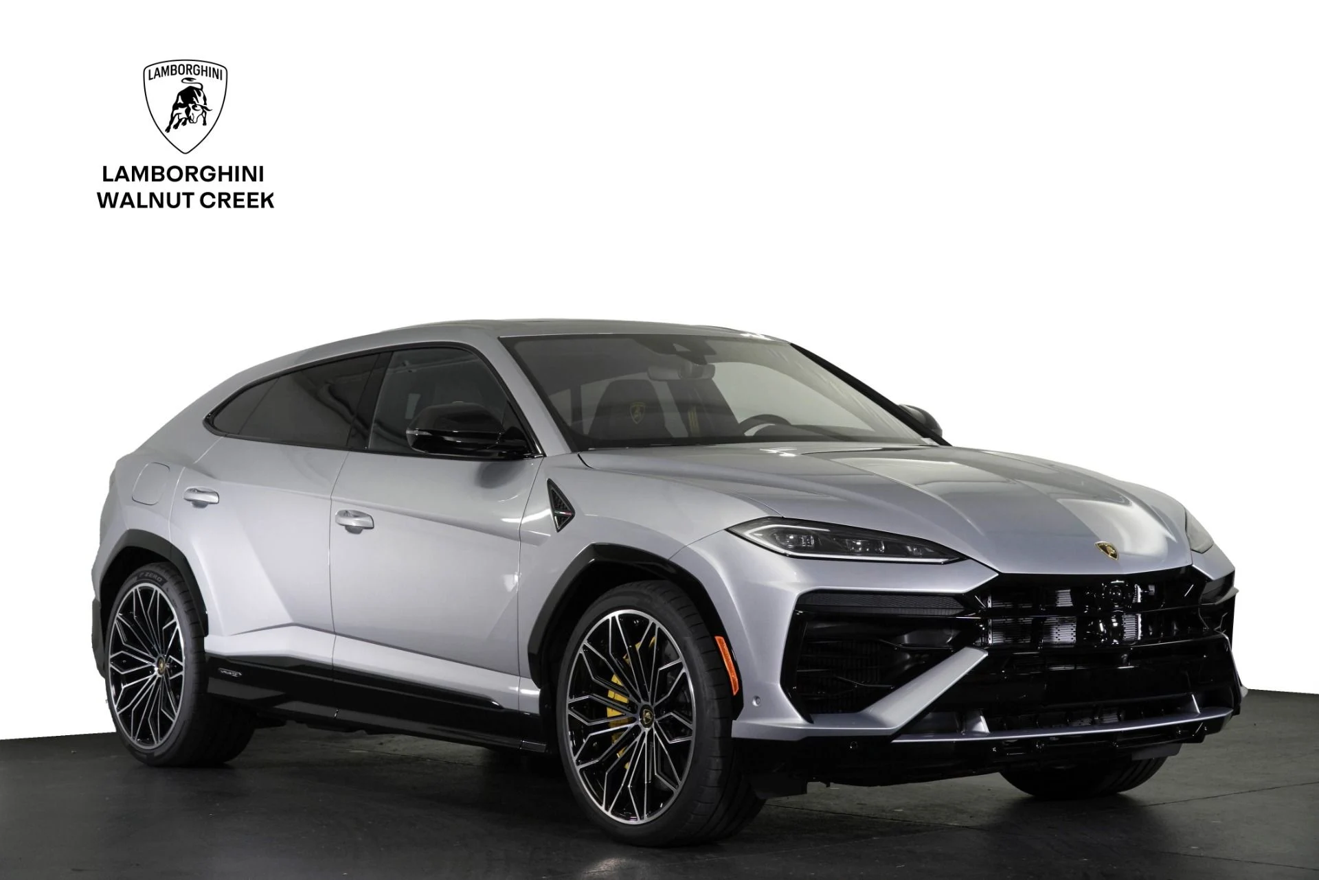 mph000_3374050179_New_2025_Lamborghini_Urus_SE_1776533291_de7068cf84