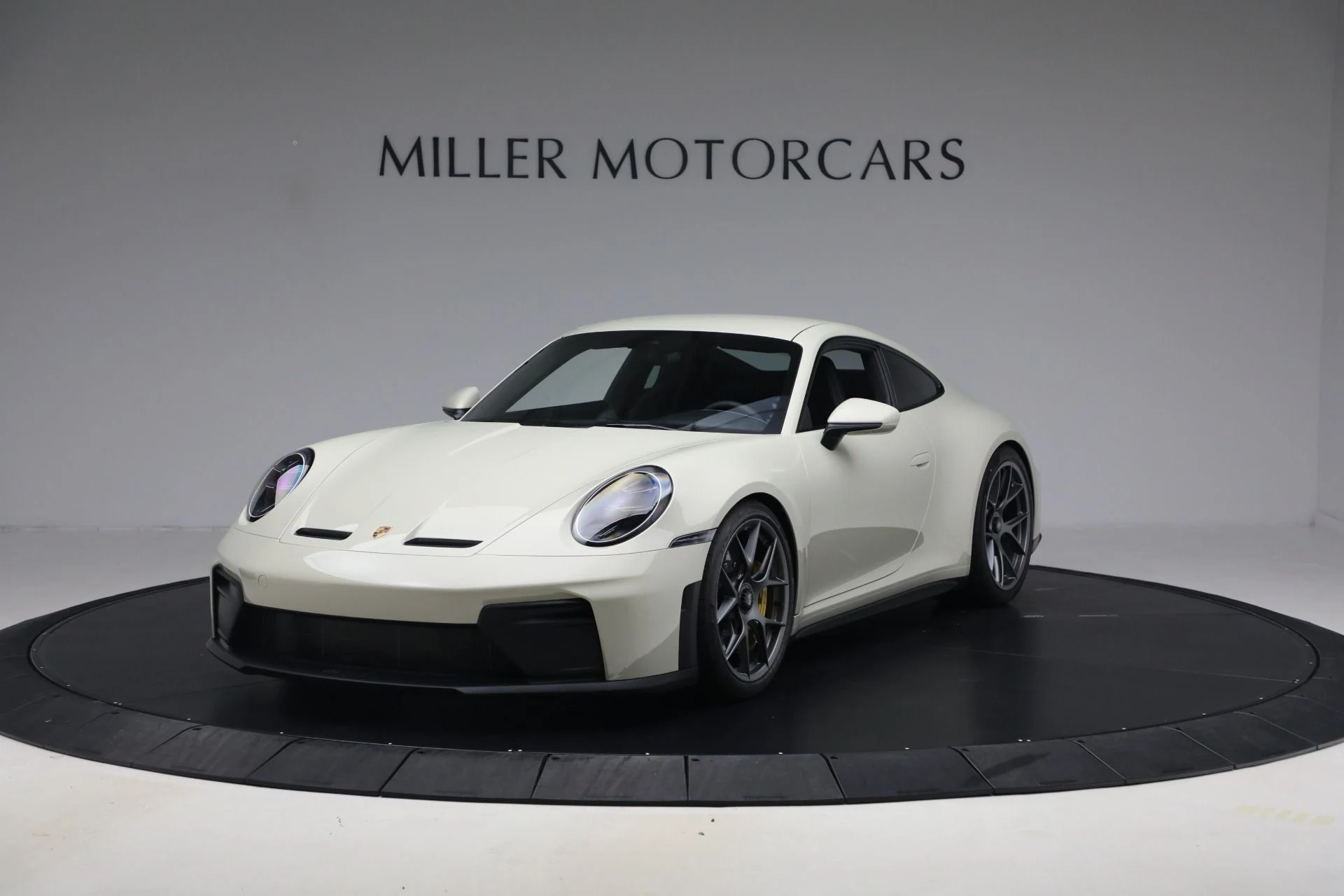 mph000_3375085978_Used_2026_Porsche_911_GT_3_Touring_1791237531_ba8879d008