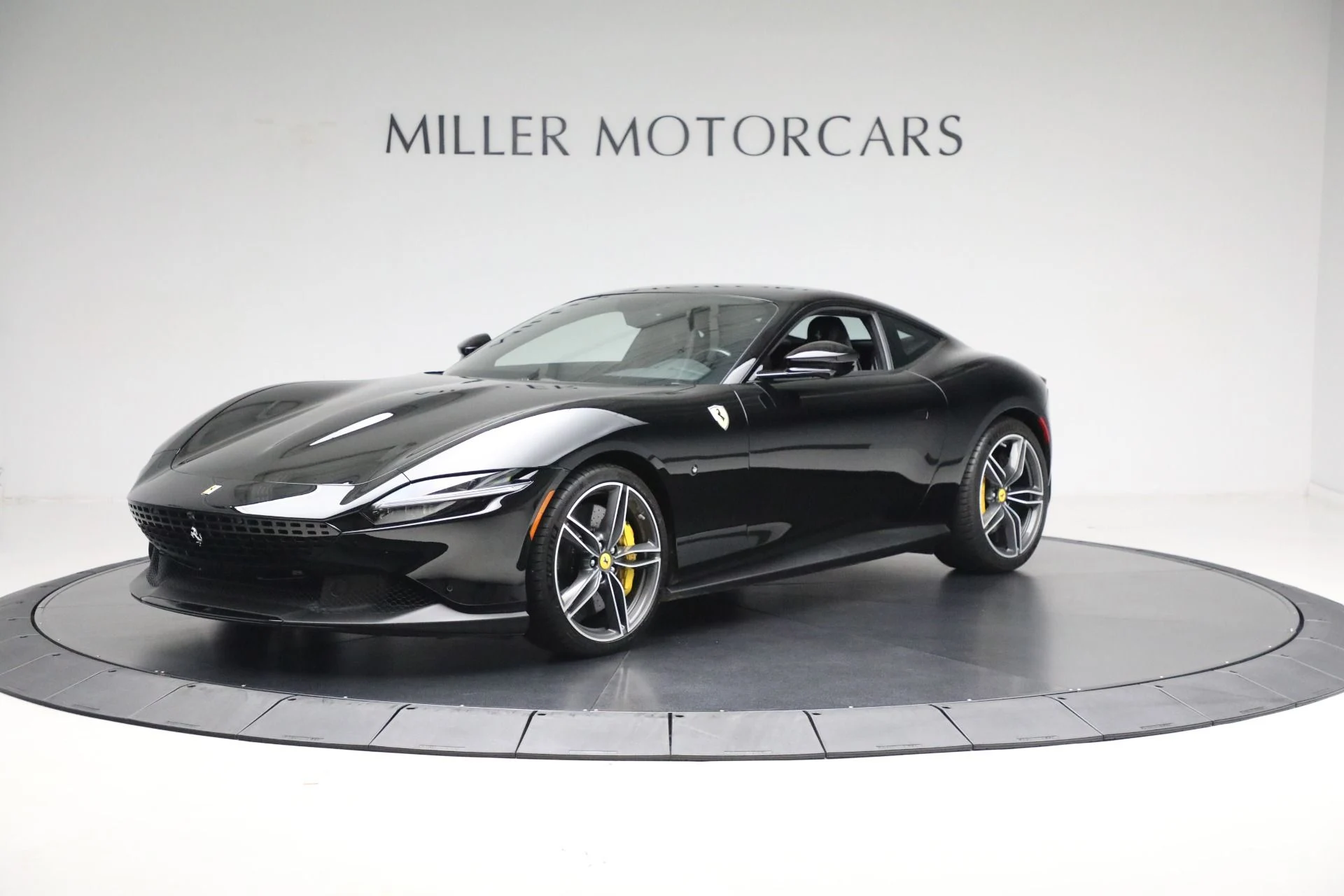 mph000_3389476399_Used_2021_Ferrari_Roma_1723555192_3a7f6daaba