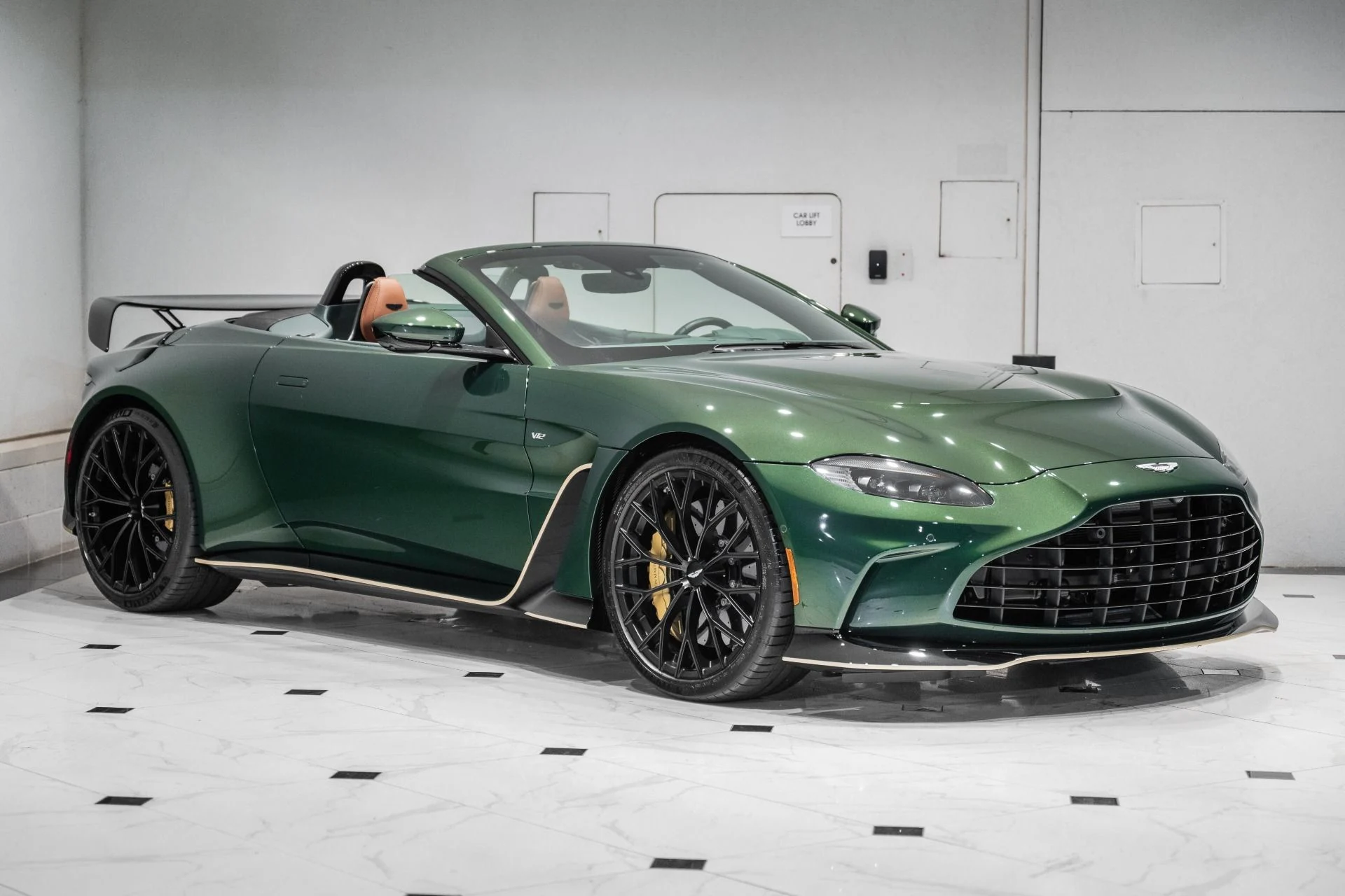 mph000_3402674454_Used_2023_Aston_Martin_Vantage_V12_1787759949_f4b5f6bd6a
