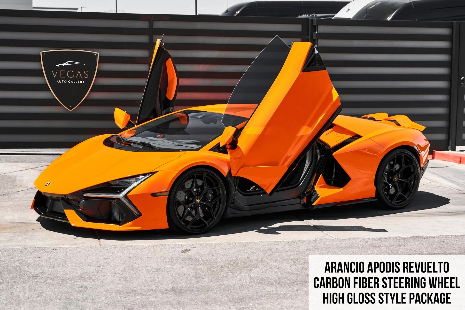 mph000_3406456325_Used_2024_Lamborghini_Revuelto_Base_1777394251_4ff3f5d0ed