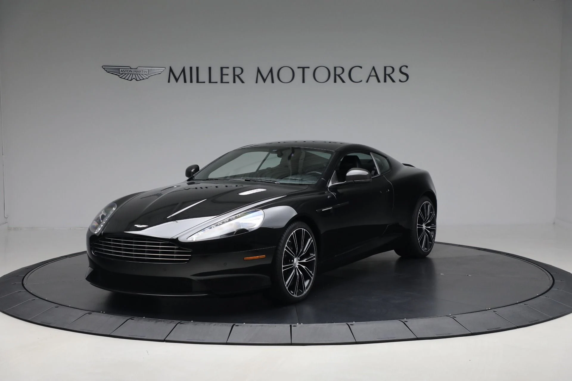 mph000_3425070212_Used_2015_Aston_Martin_DB_9_Carbon_Edition_ddb819cdc9