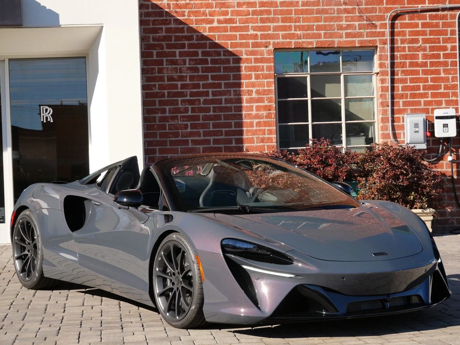 mph000_3439667515_4f72d00841aa06d26077d1ee64f21b4bx_3c7b7ebcbd