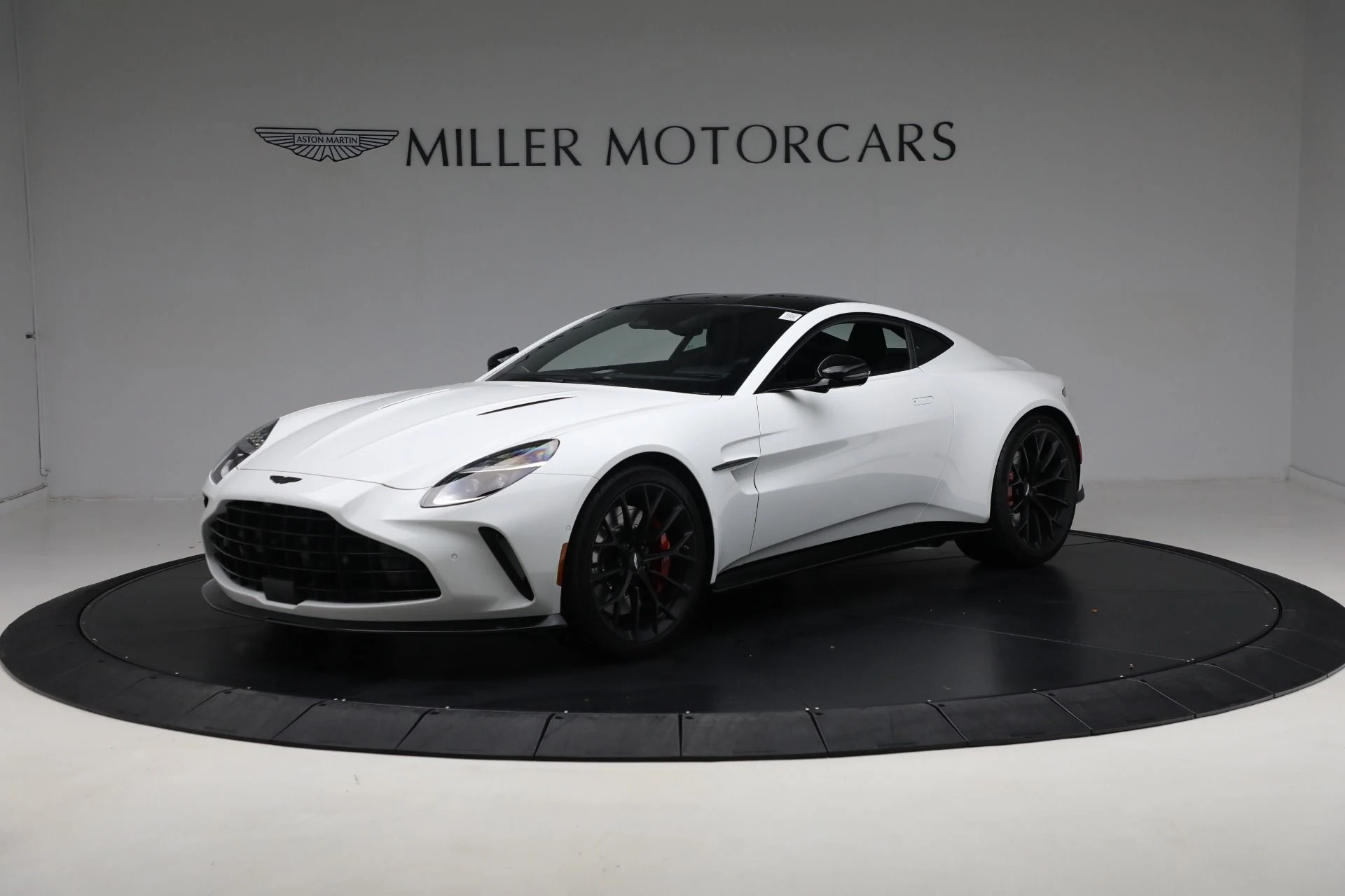 mph000_3458827869_New_2025_Aston_Martin_Vantage_0e33fc77be