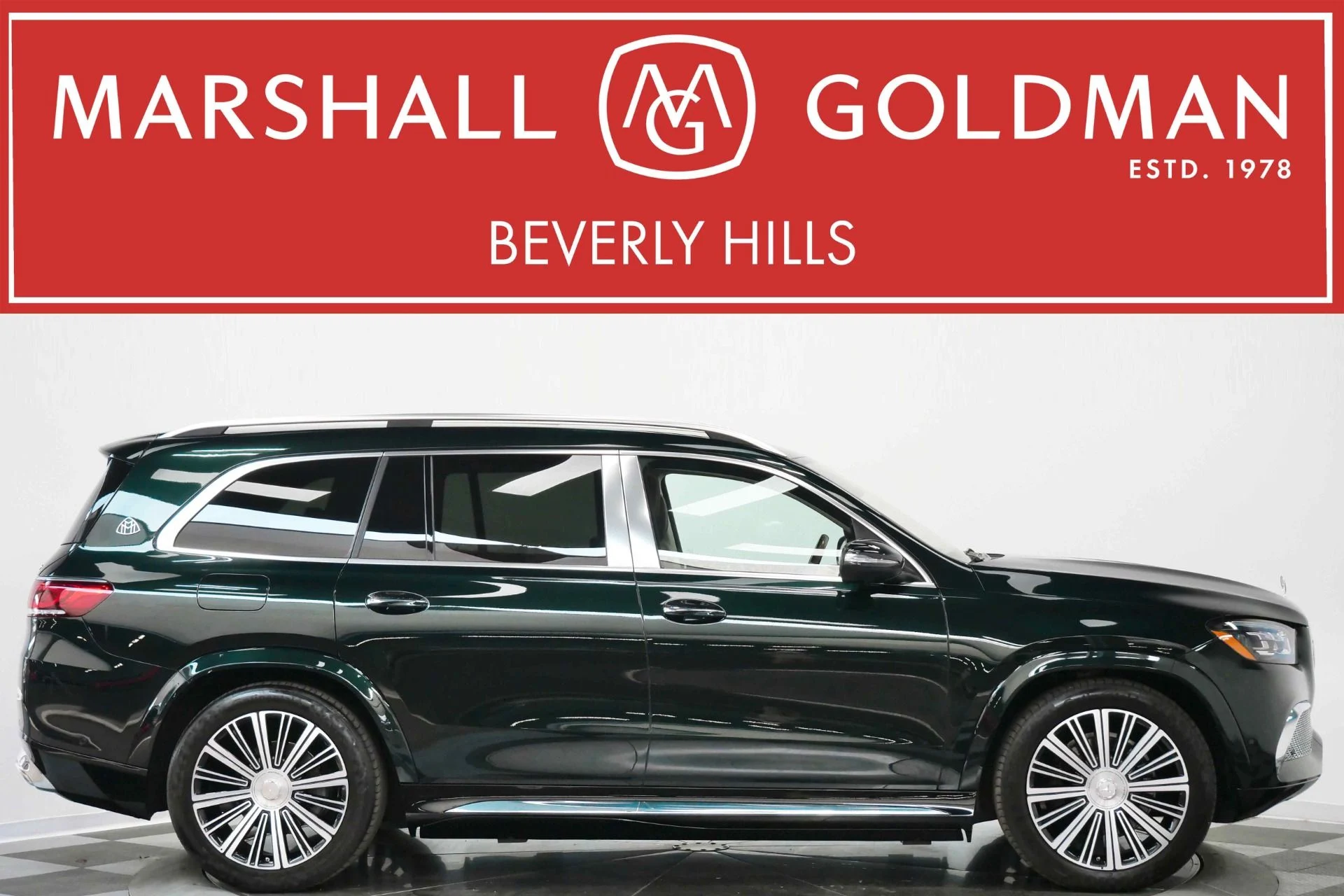 mph000_3465882412_Used_2022_Mercedes_Benz_Maybach_GLS_600_4_MATIC_Beautiful_Colors_Four_Seat_Configuration_Walnut_Trim_1776795080_6e8a6a58ed