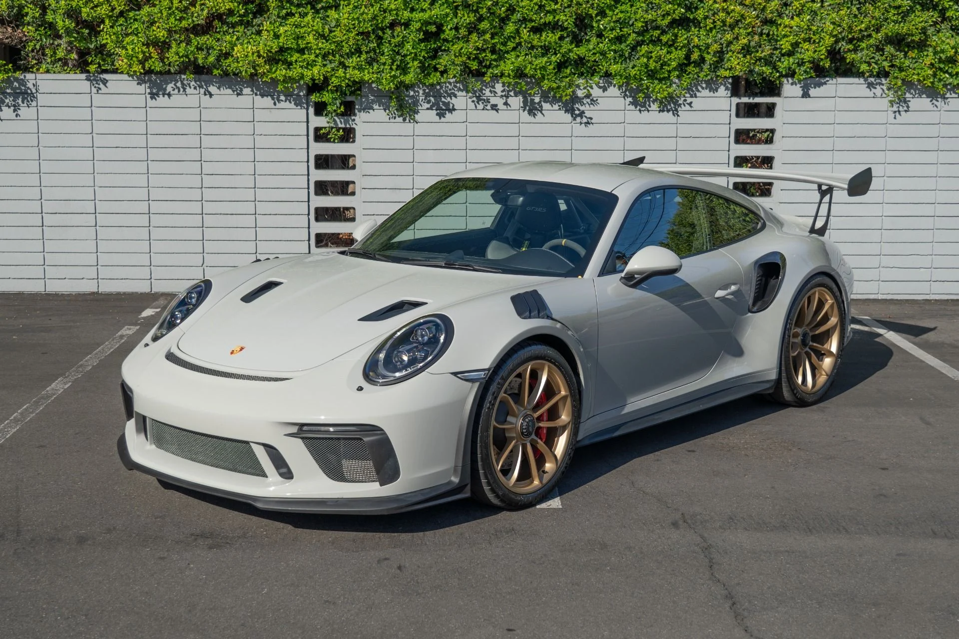 mph000_3492272801_Used_2019_Porsche_911_GT_3_RS_1759431879_7ad694c6f7