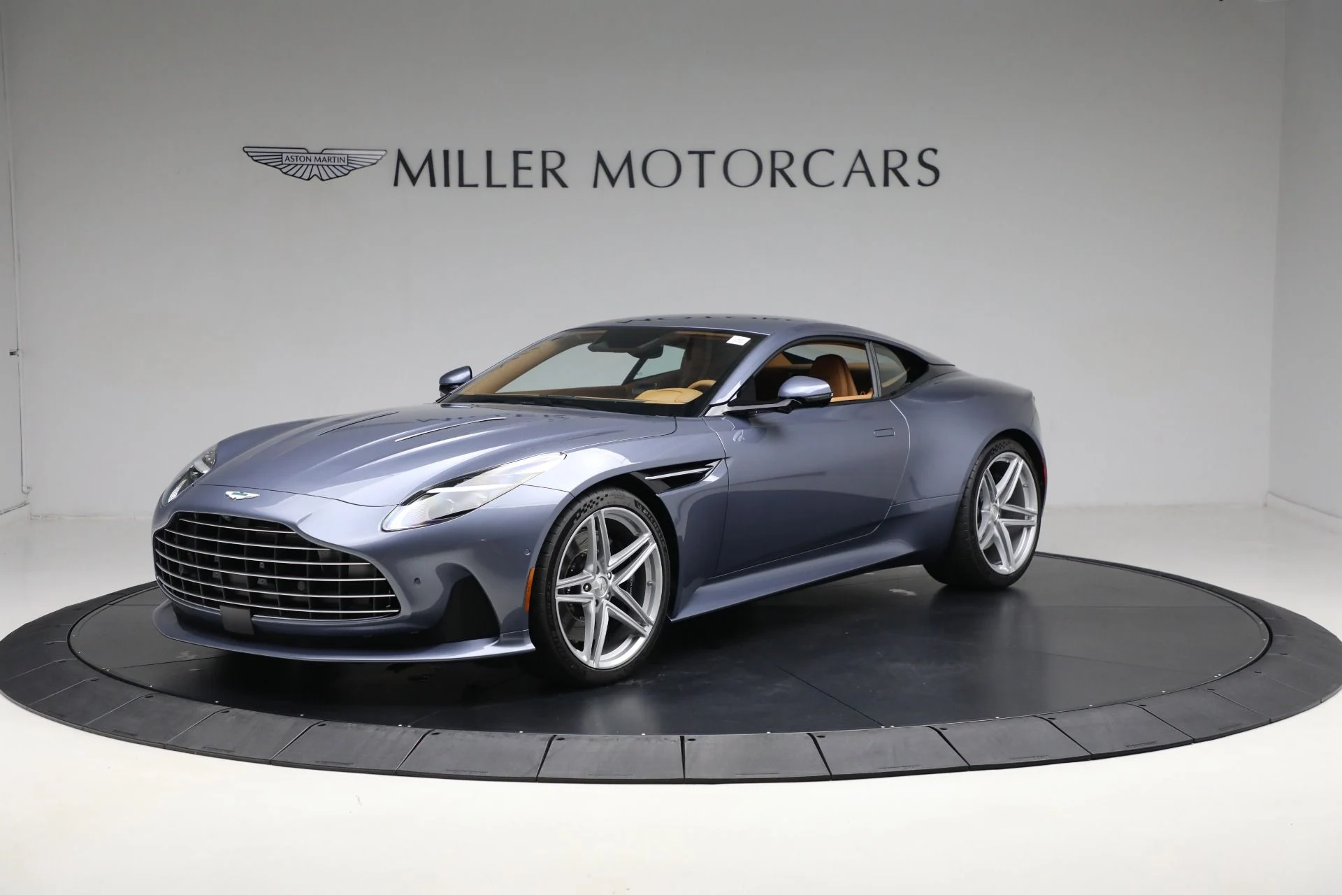 mph000_3509959226_New_2025_Aston_Martin_DB_12_V8_8a1a75be2a