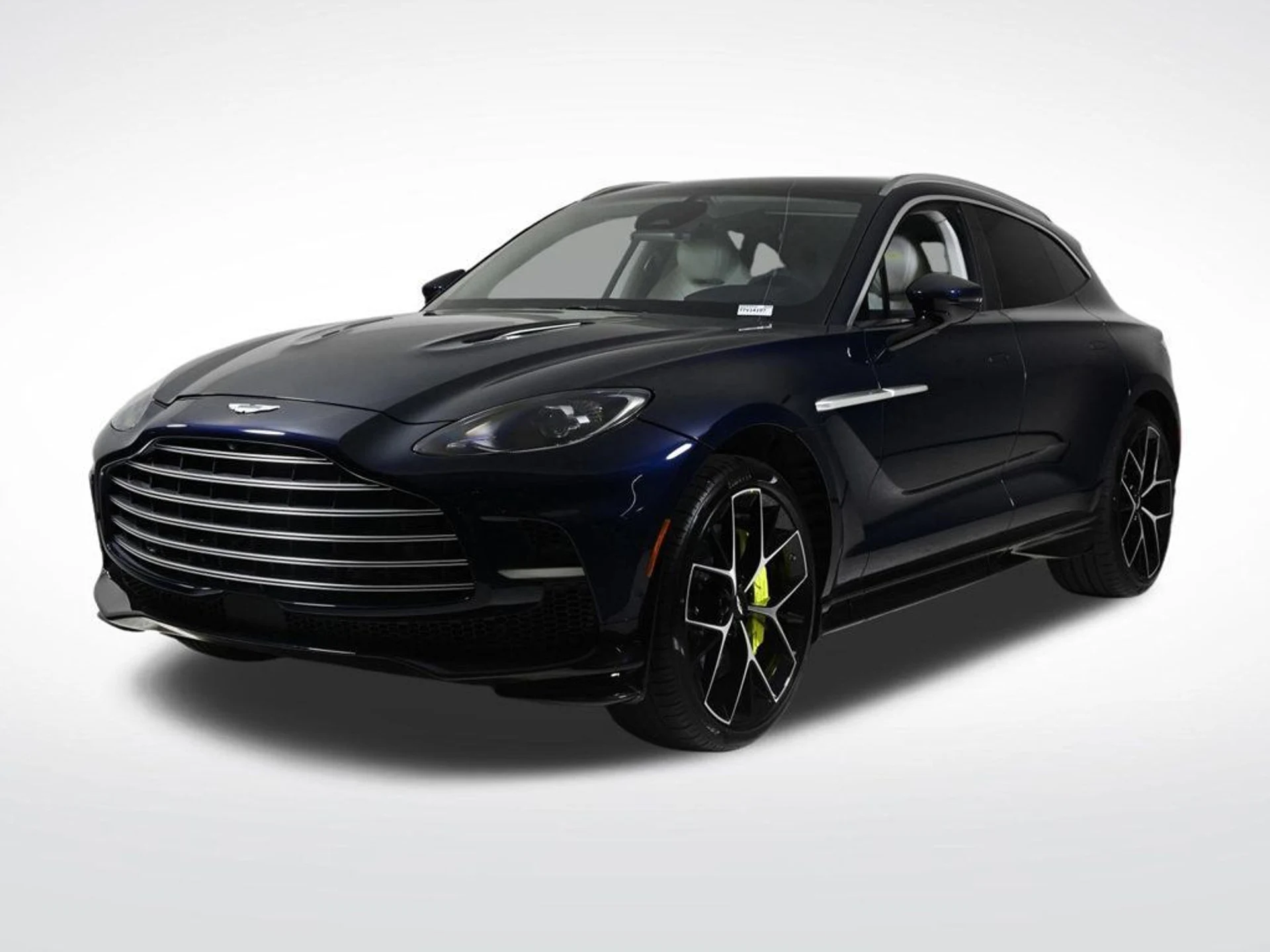 mph000_3521901436_new_2026_aston_martin_dbx_707awd_11350_22965901_1_1024_58dde025ef