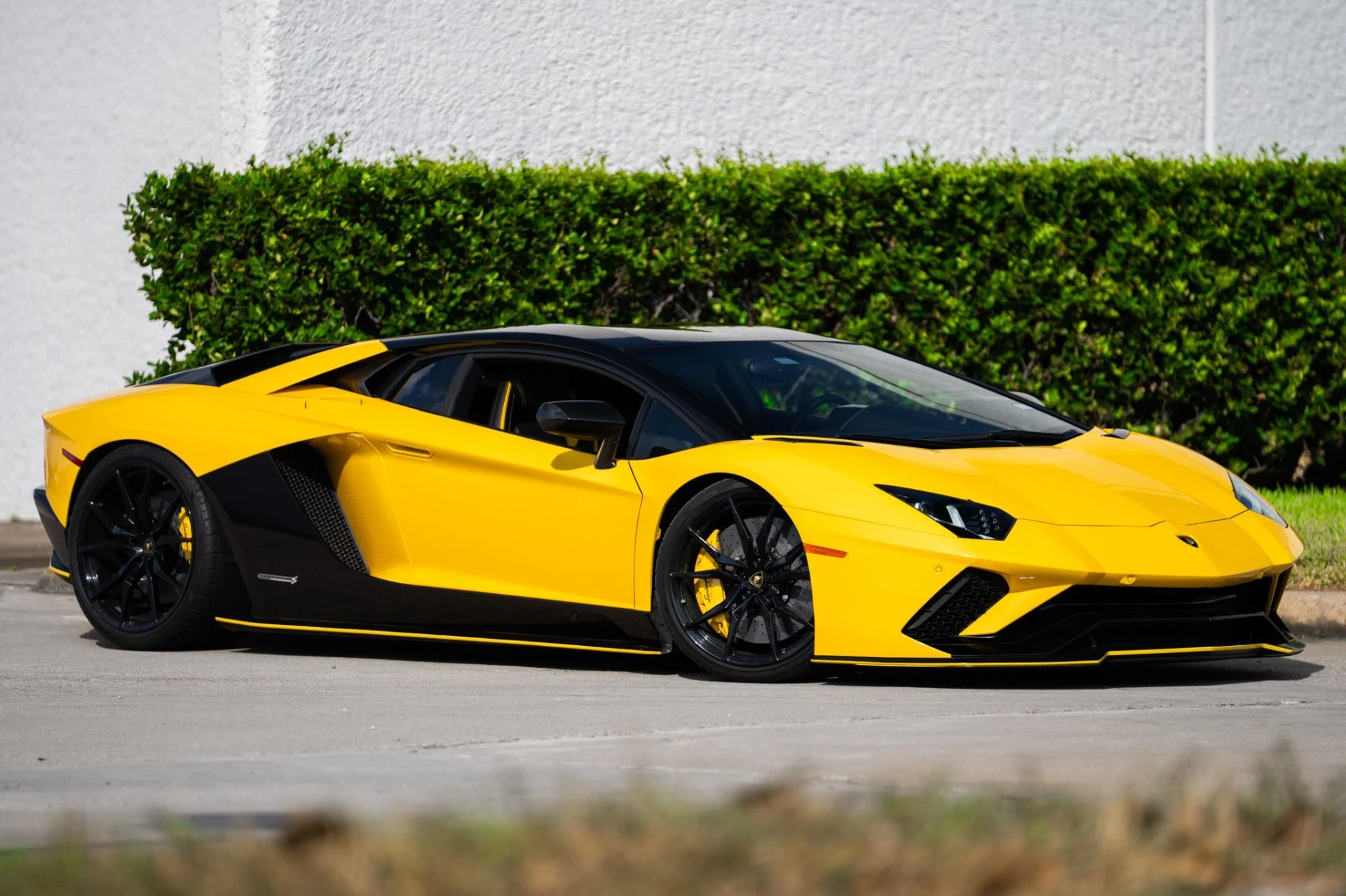 mph000_3529890174_Used_2018_Lamborghini_Aventador_S_LP_740_4_S_1761083724_86e6b2072b